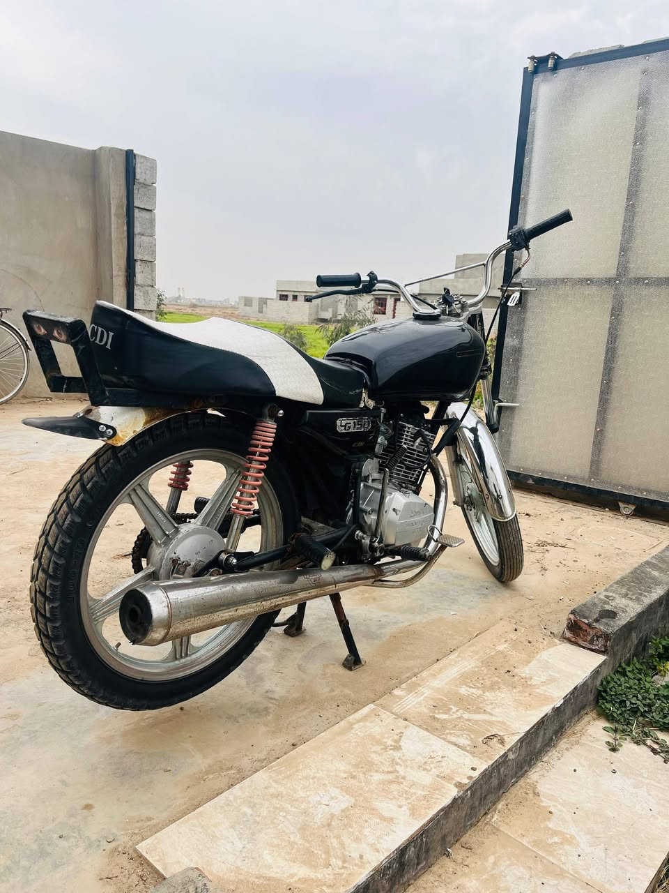 السلام عليكم 
دراجه سيفان حربي 2019
السعر 275.       ديالى الخالص هبهب 
***********
