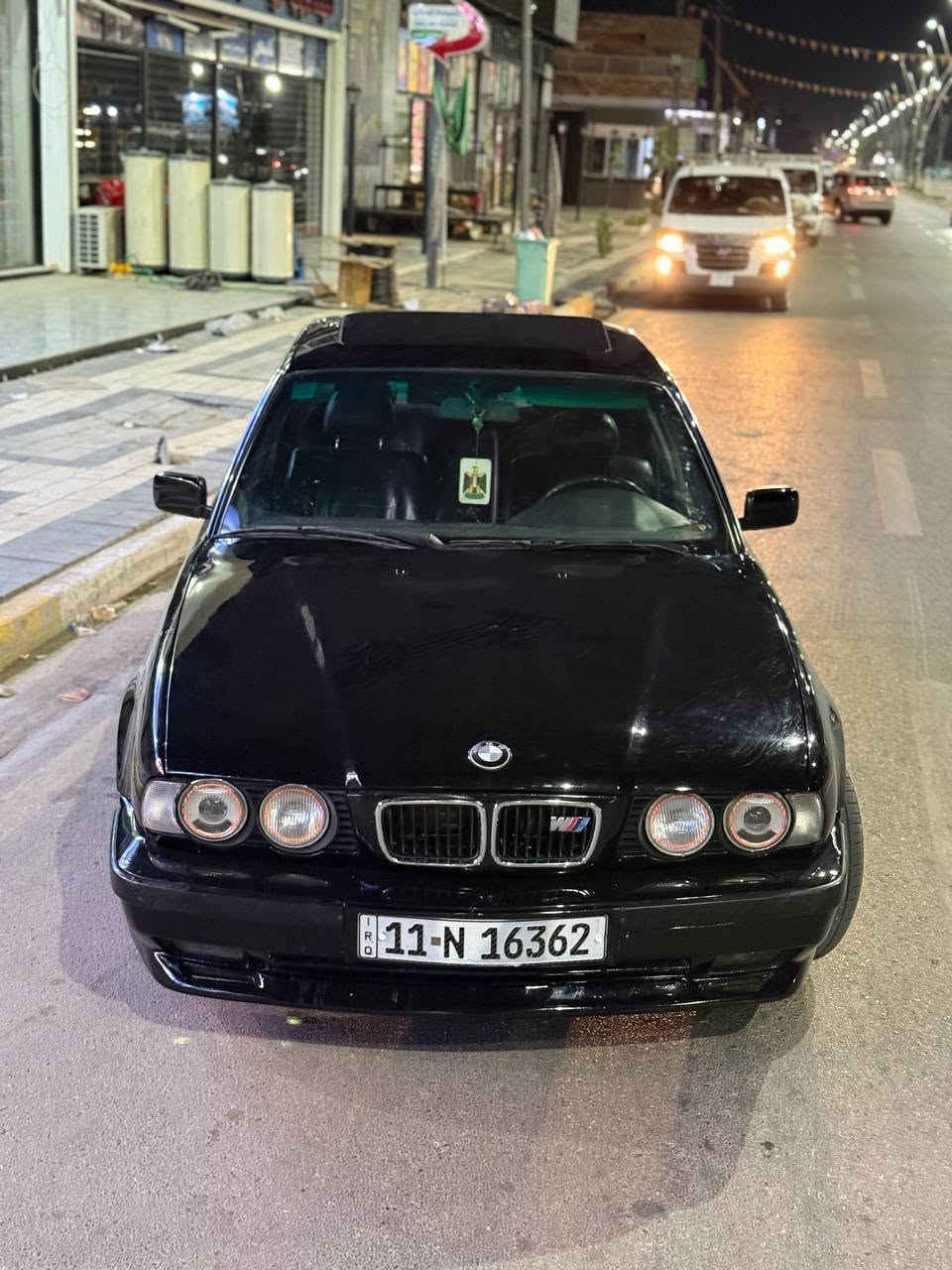السلامو عليكم بيئم 525 اصل
مديل 91
مكينه مسكر عدله
السياره هستوه معمره
جاهز من كلشي
دعاميات ام امامي ول خلفي ام
ترايش أم مطريات ام
السياره مال جنايه ربع واحد متذب عليه
والله العضيم ويل خليه تخم تاير
اسلايت شغال
تخم تاير صدر امامي خلفي
لايت العالي زنون والناصي شمسي
السعر 55 وبيه مجال
رقم الهاتف ***********
