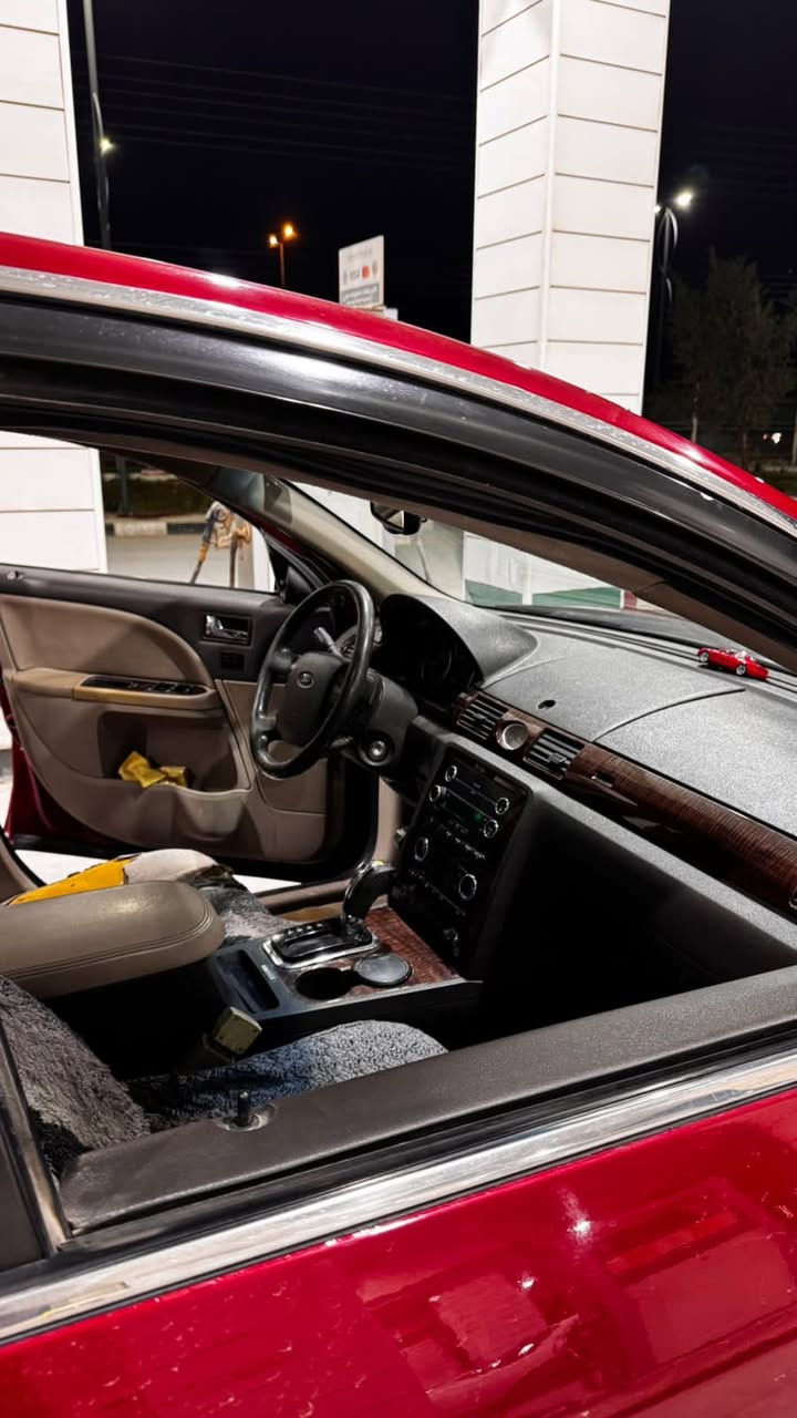 فورد توروس لمتد (2009)❤️🔥
وارد امريكي🇺🇸

🔢 رقم السيارة: نينوى
🚗 الحادث: جاملغ خلفي أيمن
🔧 حادث داخل العراق بالجاملغ الأيمن
🛣️ الممشى: 140 ألف ميل
🛠️ تم تبديل الدشبورد (القديم ضرب سكويرتي) والدشبورد الحالي ماشي 170 ألف ميل
⛽ منظومة غاز مركبة
🎨 مصبوغة لأغراض جمالية
🚙 القمرة بلادية بدون صبغ

📮 السـعـر ✅ لايك و تعليق يصلك ع الماسنجر 📩

مكان تواجد السيارة: النجف / الحيدرية
رقم صاحب السيارة: ***********
: الصفحة مكلف بالنشر
