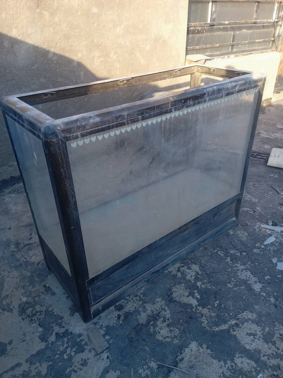 السلام عليكم
مولده متروكه مااعرف العطل مالتهه 50

مغسله  15

عربانه   20

جام خانه المنيوم  25

لوكرات حديد ثنينهن ب   80

قنينه ايرانيه  25
العبيدي  ***********
