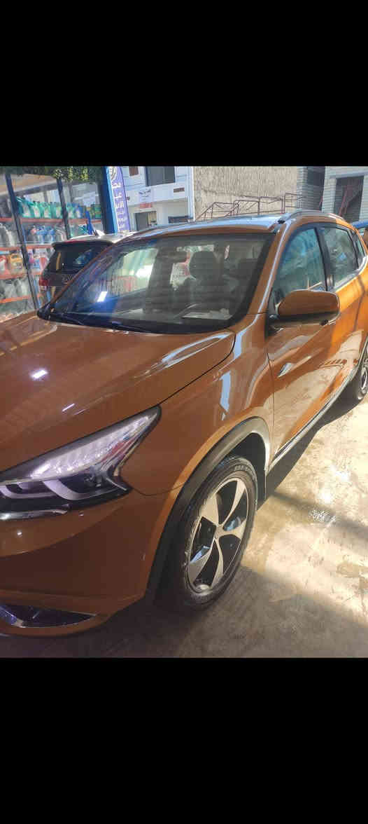 السلام عليكم 
سياره تيكو 7 للبيع موديل 2020 فول مواصفات مكفوله كفاله عامه عدا رصعات اثنين مكينه 2000 ما مفتوحه السياره بحاله جيده مواصفاتها هوايه كل شيء بيها شغال السعر 115 بيها مجال قليل للاستفسار الاتصال على رقم الهاتف ***********
