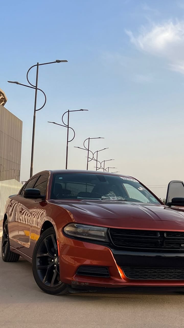 السلام عليكم للبيع دوج جارجر SXT موديل 2020 اصل 
كفاله عامه كما موضح بالفحص
المحرك : 3.6L v6
السيارة دخول جديد ضباط
رقم صلاح الدين تتحول بأسم المشتري
عداد المسافه 120
السعر :$238 وبيها مجال قليل
مكان السيارة ذي قار
للاستفسار الاتصال :***********
