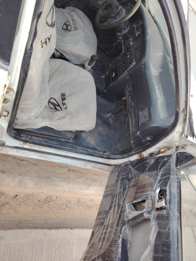 النتره مديل ٩٤ نجف شوف العين السياره تعبانه ومحركه بي صوت گير مابي شي تخم تاير مداور ثاني يوم مصفره لا غرامات ولا كلشي مكانه قريت الغدير تو.  *********** النجف, العراق
