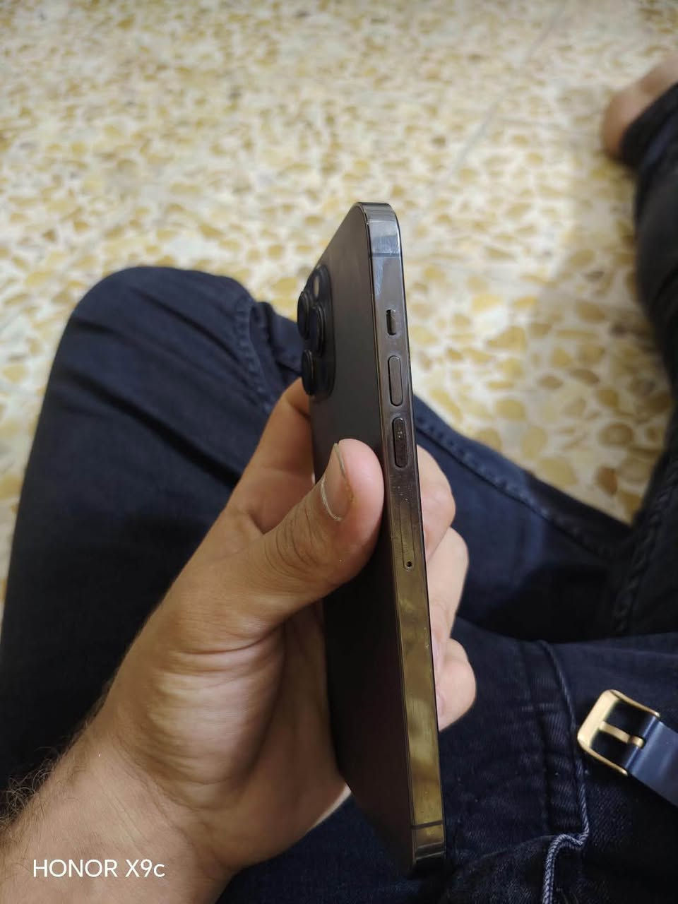 ايفون 13برو ماكس
جهاز فقط مبدل شاشه احسن نوعيه بسوك
ذاكره 128
بطاريه اصليه 81
جهاز لوك 
فيس ايدي شغال
سعر 480بي مجال بسيط 
***********
