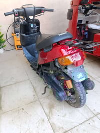 بطة • 2003 • كهربائيات شغالة