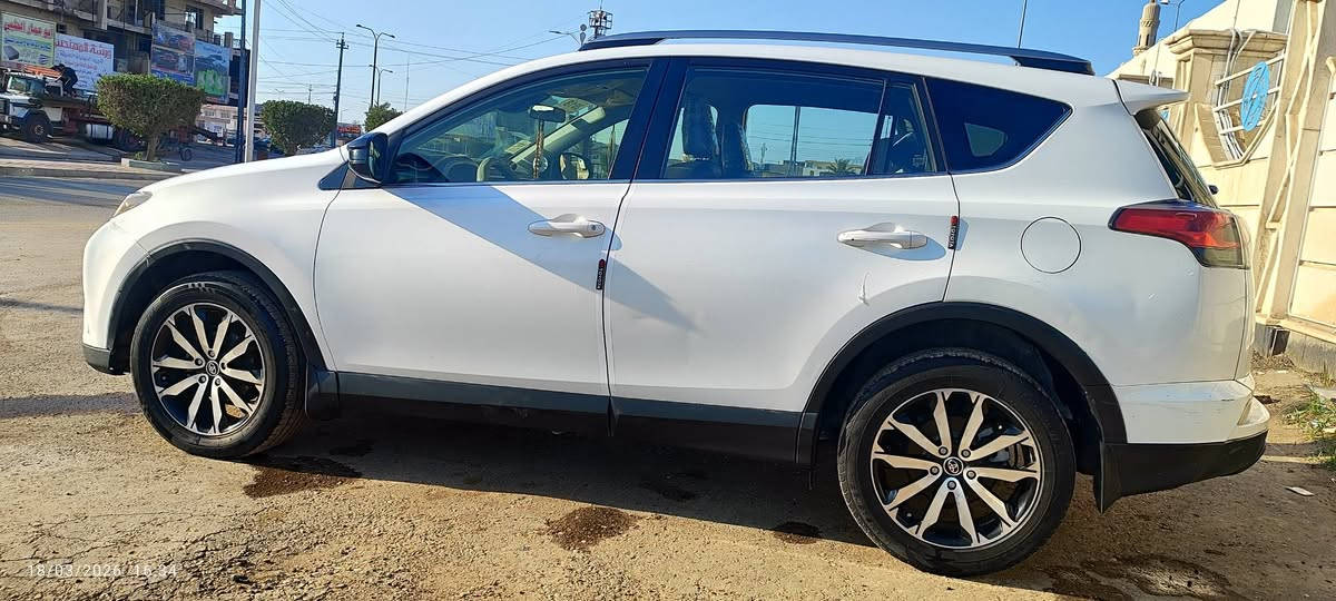 🔥 للبيع رف فور 2018 🔥
النوع: Toyota RAV4
الموديل: 2018
وارد: أمريكي 🇺🇸
المحرك: 2.5
قير: أوتوماتيك
الدفع: (أمامي / رباعي – حسب سيارتك)
الممشى: (اكتب الرقم)
الحالة: (/ حادث بأمريكا)
✨ المواصفات:
شاشة
كاميرا خلفيه 

💰 السعر: (160) قابل للتفاوض
📍 الموقع: الفلوجه 
📞 رقم الهاتف: (***********/***********)
