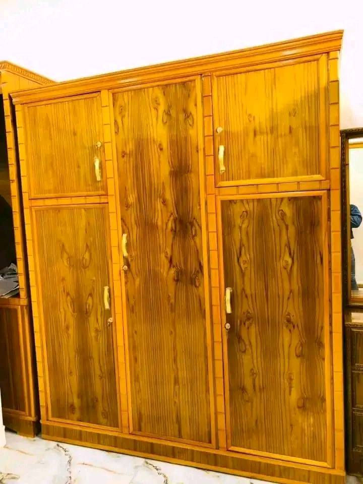 يسعد الله مسائكم رمضان كريم 
على الجميع الله يتقبل منا منكم 
الطاعات  
مستعدين تجهيز ابواب و جراجيب 
كافه ارتفاعات كذلك غرف نوم جديد 
ومستعمل كل تريدها نوفرها الك 
( كناتير  + بوفيه + جرابي + معرض )
يوجود انواع خشب 
( صاج + جاوي + سنديان + ان دي اف )
انواع صبغ 
(صاج + الوان حراري + بيتنجاني + غيرها)
انواع ملمع 
( وارنيش + سلتر + جلاتين + كلير سيارات )
  عنوان السدة الهندية شارع موبايلات 
واتساب ***********
