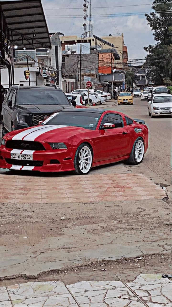 السلام عليكم فورد موستنك 2014 للبيع أو مراوس حسب القناعه
V6كير عادي 
صبغ أربع قطع  السياره برمجه و كت أوف يخبل بيها صوت يخبل رعيد +بوبات تسد وتفتح براحتك كير مكينه مزود اكفلك من التبديل والتجفيت السياره خير من الله ماشيه 108 ميل السياره مهبطه تهبيط مرتب اويلها فيردا 20تو سايز هاذه رقمي اتصل وتدلل***********واتس
