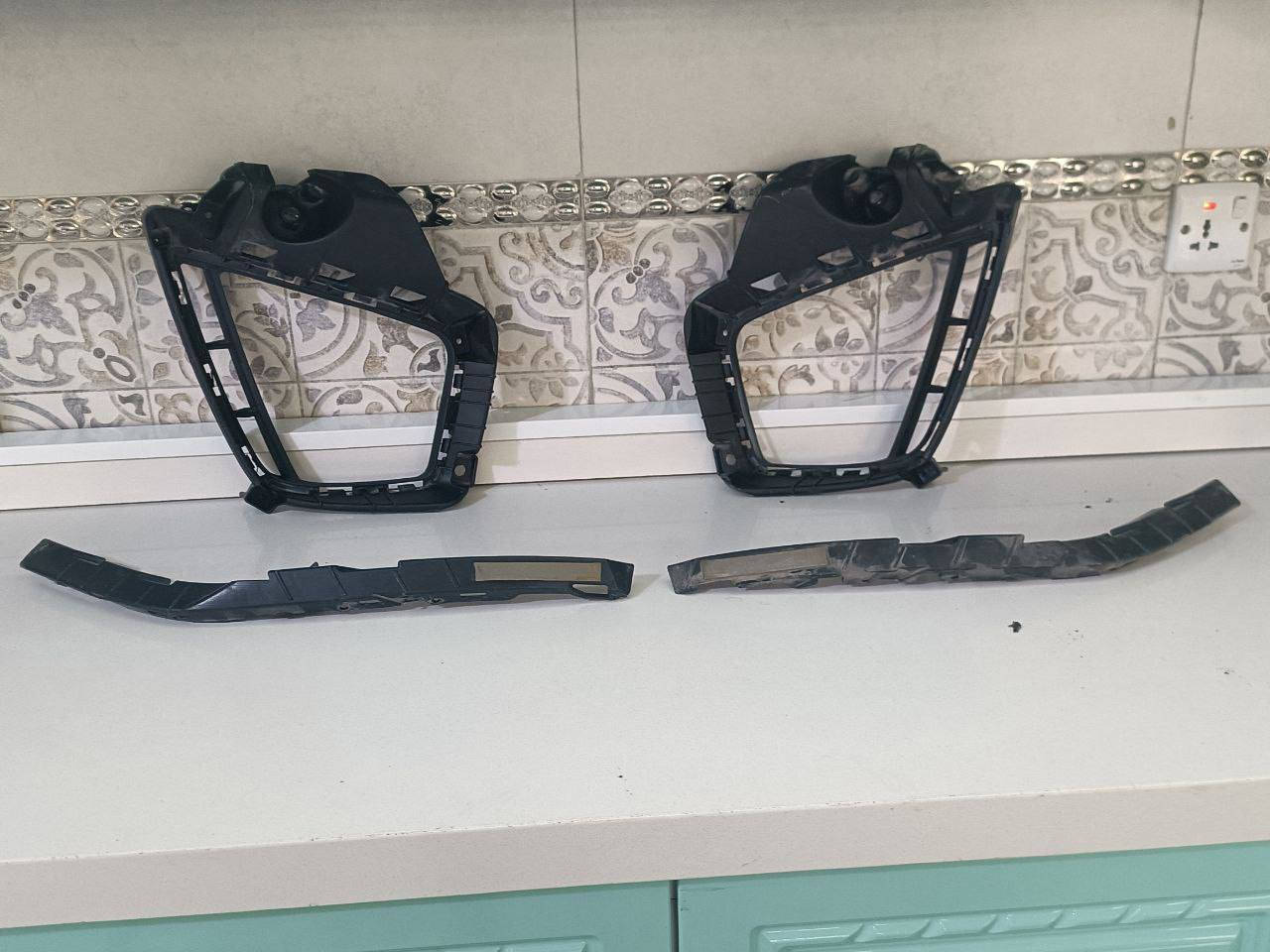 للبيع لحيه مال دعاميه اماميه توسان وقفل بنيد وكرات مال بروجكترات وكفر فوق القفل السعر ٣٥مكاني بغداد الجديده ***********
