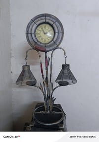 عندي هاي الساعه للبيع السعر100 هاتف 07901526236