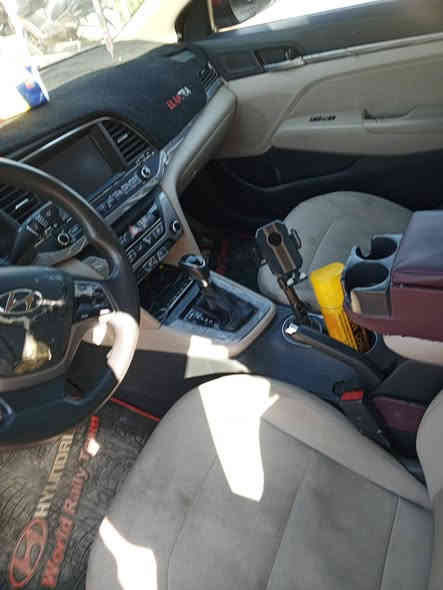 السلام عليكم النترا موديل 2017وارد امريكي حادثه قطعه وحده  جاملغ مال السايق بدون دواخل دوشمه بلاديه السياره بلاديه ليبل واحد بدون تبديل محرك 2000دوش كيرAT السياره ماشيه 120الف كير  محرك مكفول لاتنقيص ولا تبخير سياره جاهزه السعر 132وبي مجاب بسيط المكان الراشديه ***********
