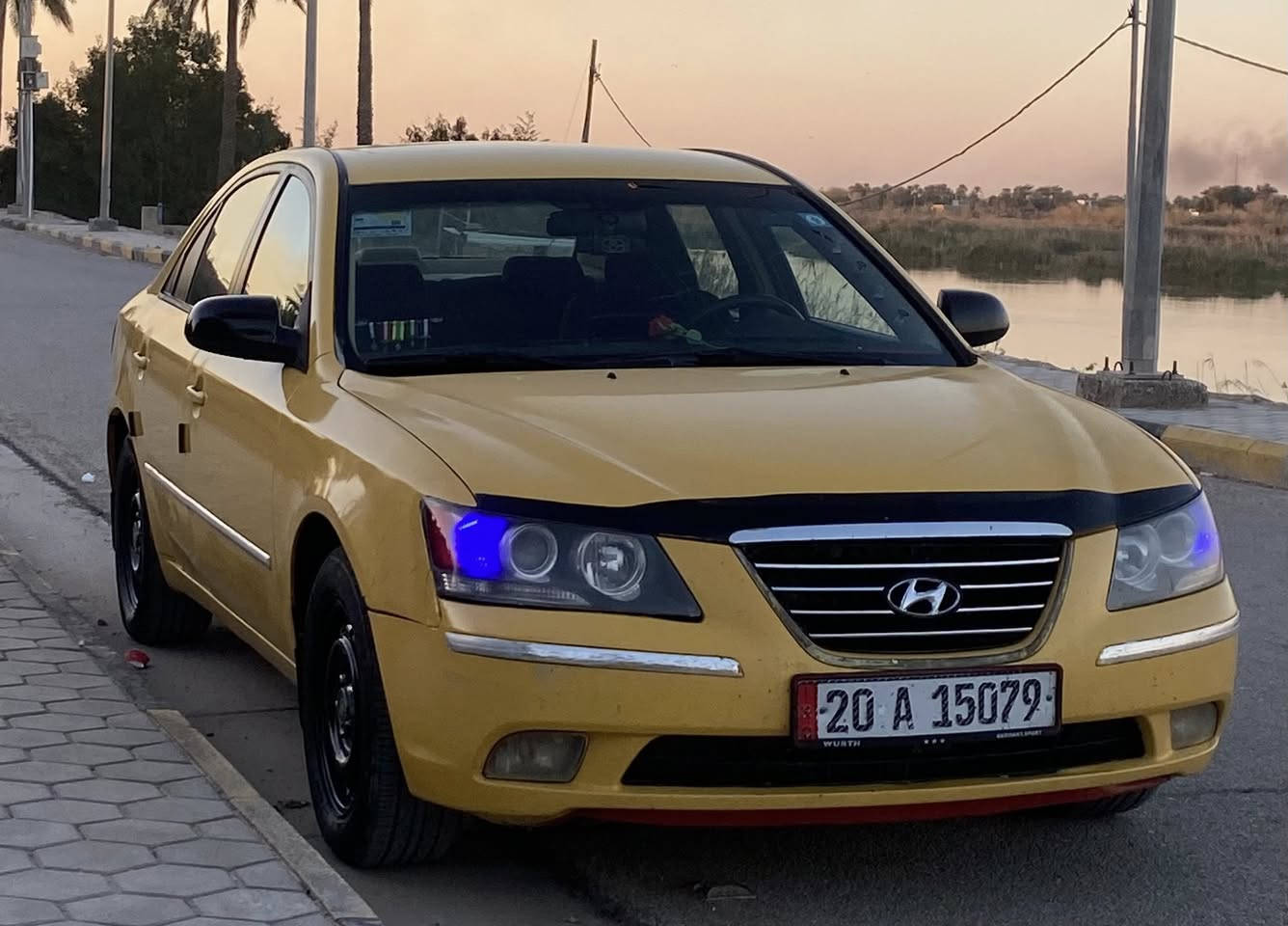 السلام عليكم
سوناتة ٢٠١٠ امريكي 
كير محرك حاوية جدد شديتهن 
محرك 2000
كير 5 نمر 
منضومة غاز ٦٠ لتر 
سنوية لل٢٠٣٠ بسمي رقم ديالى 
خطها بغداد عزيزية 
تخم تاير جديد 
صدر ١٠٠/٨٠
شاشة +كامرة 
كهرباىيات مبيها اي نقص 
منضومة سمعات جديدة مضخم 
تبريد ثلج +تادفه 
جاهزة كبل لشغل 
منقصهاا برغي 
ترايك بليعجبك 
رايد مرواس بسوناته خصوصي 
او الانترى بدون اي فرق سويج بسويج 
مكاني واسط عزيزية 
                                          رقمي 

‭٠٧٨٢ ١٤٩ ٨٩١٨‬

‭٠٧٧٤ ٢٦٦ ٧٨٩٤‬
