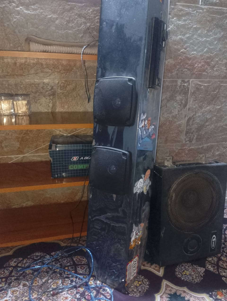 السلام عليكم ورحمه الله وبركاته شباب سستم ومسجل هوة وغراضه بس جيب وشد كلشي شغال مكاني بغداد حي اور هاذه رقمي واني خادم ***********
