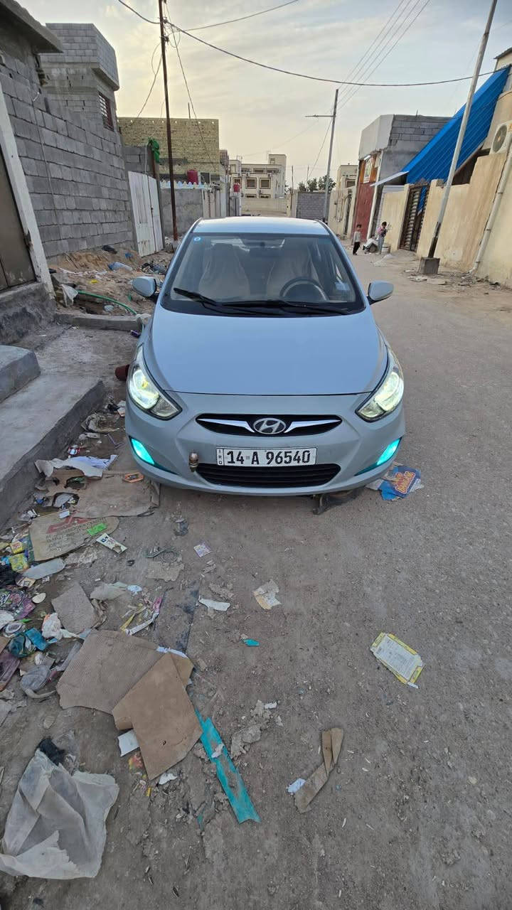 البيع هونداي اكسنت خليجي محرك 1600 موديل  2015 رقم نكليزي جديد باسمي مكفوله من الحادث والضربه شاشه كامره اشاير بلمري تحكمات ستيرن جهتين منضومه لايت زنون متكامله حداده طخم تاير محرك كير جاهزه السعر ٩٣ العنوان البصره حمدان  *********** ابو الخصيب, البصرة
