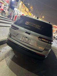 سلام وعليكم جيب للبيع موديل 2021  وارد أمريكي مكينه6 سلندر  سيارة ماشي...