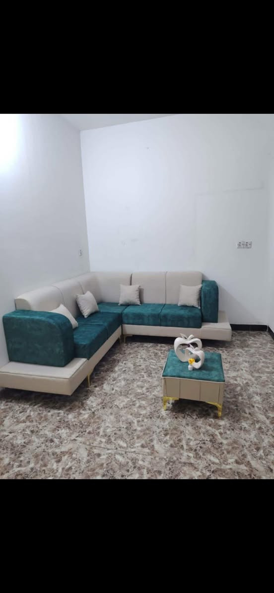 كونر لبيع 5 مقاعد مع طلبه اخو لجديد 
مكاني شهداء البياع ب250 وبي مجال


**إذا كنت صاحب هذا الإعلان وتريد حذفه لأي سبب، رجاءا أرسل رسالة إلى الدعم الفني**