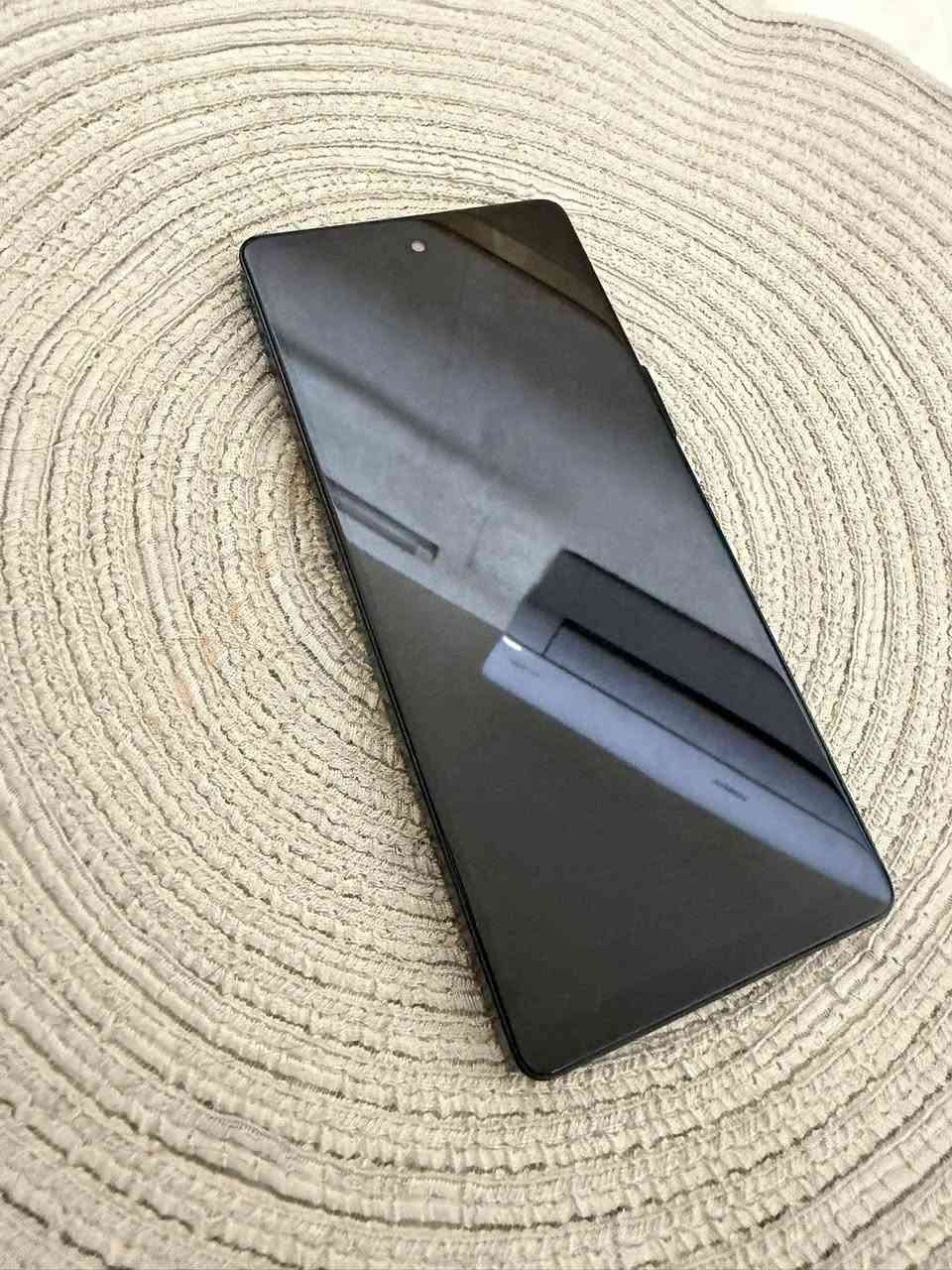 السلام عليكم للبيع او مراوس ايفون 13 او 14
برو ماكس 256
سامسونك الترا اس 25 كوبي باب ثاني 
اجاني هديه واريد ابيعه جديد مصار سبوع من فتحته من الباكيت 
السعر 200 الف وبي مجال جداً بسيط
***********
