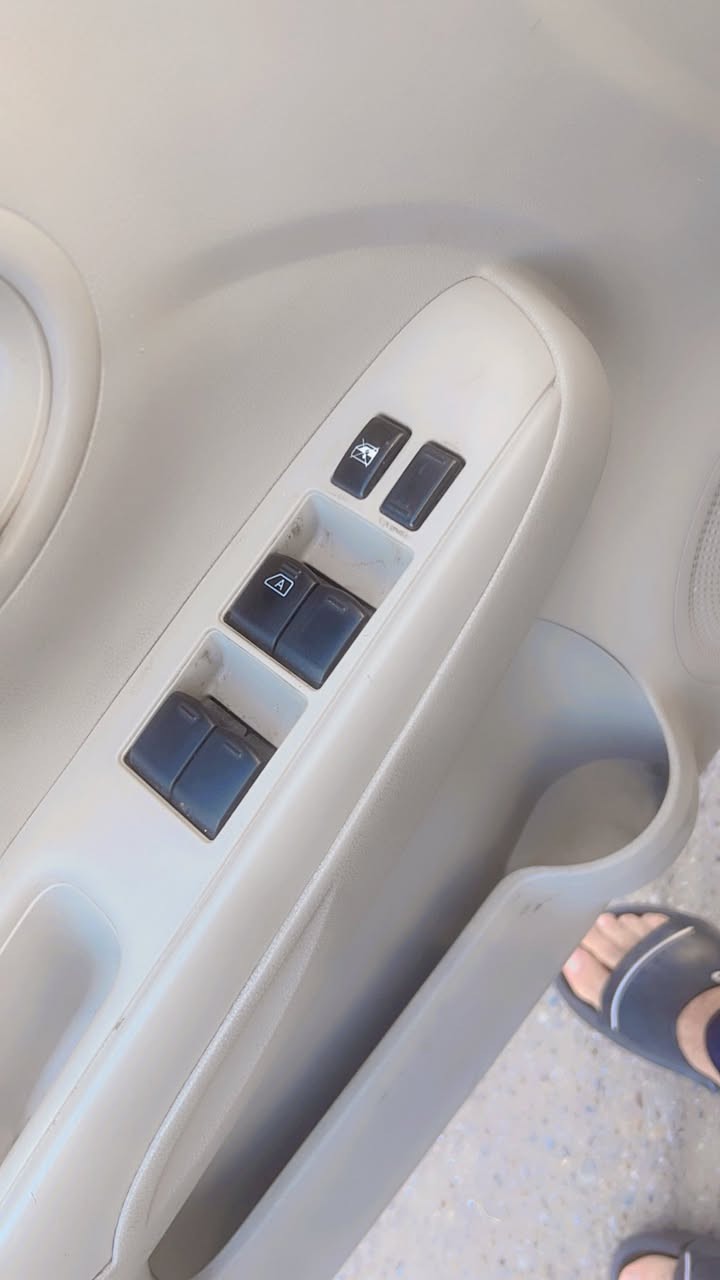 سلام عليكم سني هندي موديل 2020بليته زركه ويل كب 4جام كهرباء شادله شاشه لابتوب مابيه اي صبغ ماشيه 66 للبيع فقط 115مكاني بغداد الكاظميه رقم الهاتف ***********
