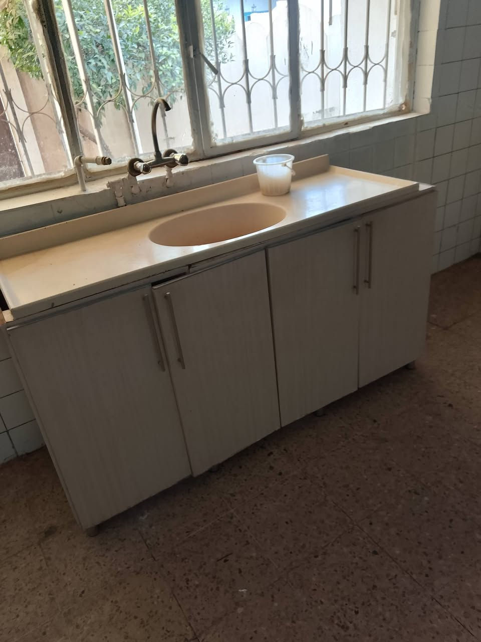 كاونتر خشب 5 قطع للبيع السعر 250 وبيها مجال ***********
