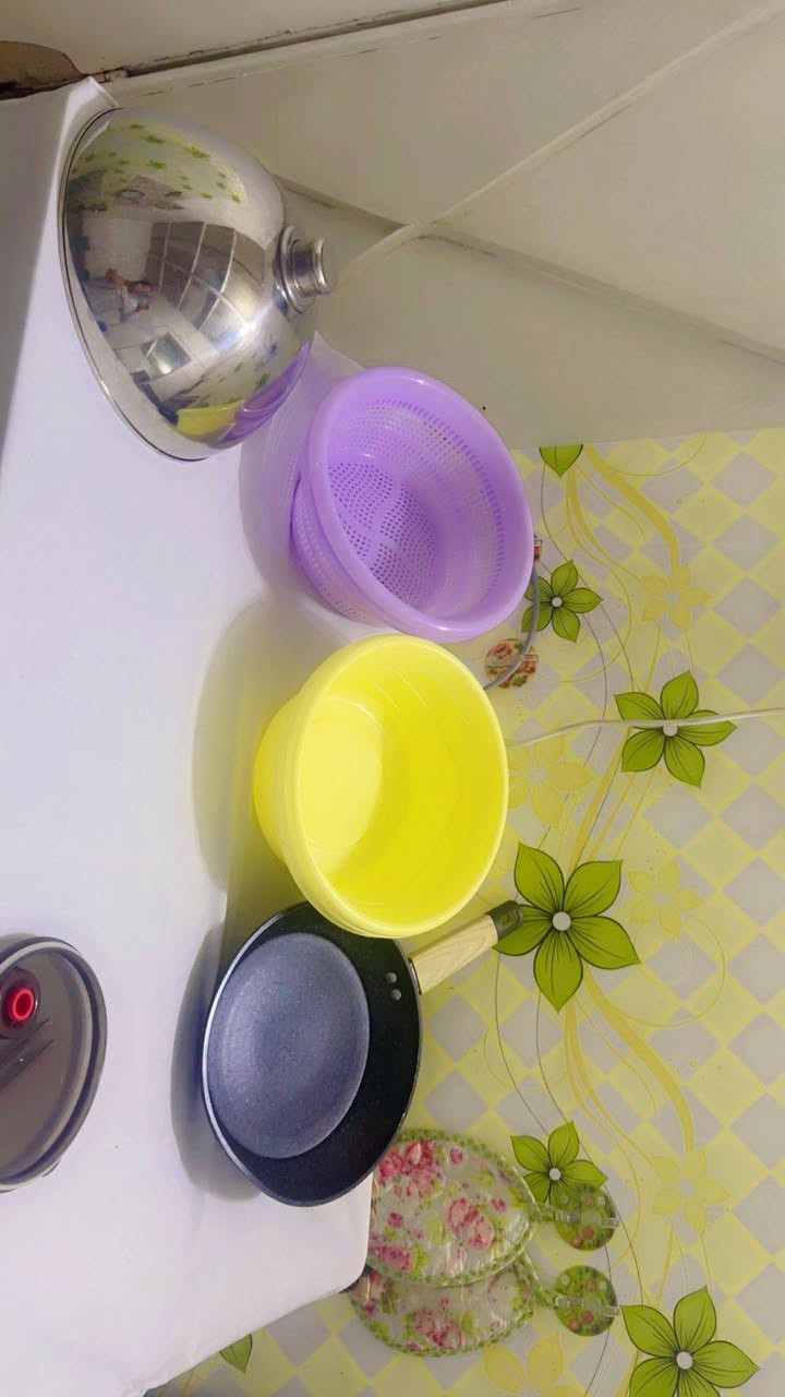 السلام عليكم اغرض للبيع كلمن وسعره وتفاصيل اكثر اتصل على هذا الرقم *********** وبي واتساب((( رقم صاحبة الاغراض)))
