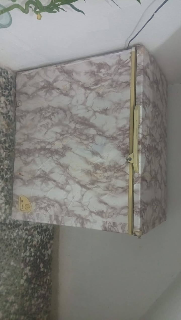 مجمده للبيع نظيفه تجميد خير من الله سعر 75 عنوان مسيب حي جايد ***********
