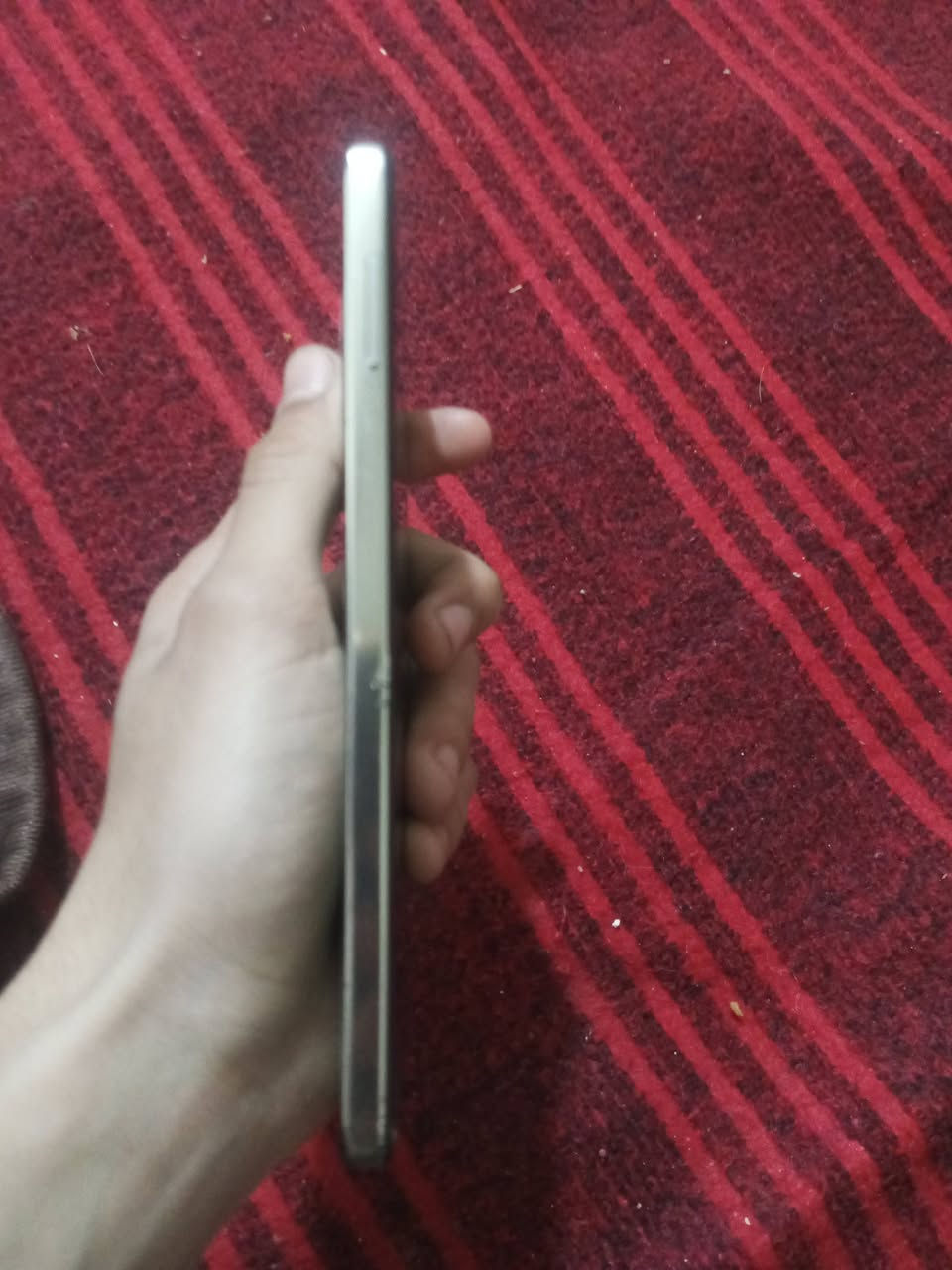 📱✨ Tecno Camon 30 ✨📱
💾 ذاكرة: 256GB
⚡ رام: 13GB
🎮 ببجي: 60FPS ثابت 🔥
📸 كامرة: 108MP تصوير نار 🔥📷
📱 الشاشة: مكسورة بس ما مأثرة لا عاللمس ولا عالبصمة 👌
✅ كلشي شغال 100% وما بي أي مشكلة
سعره 140 بيه مجال 
مكاني بغداد الجديدة
***********
