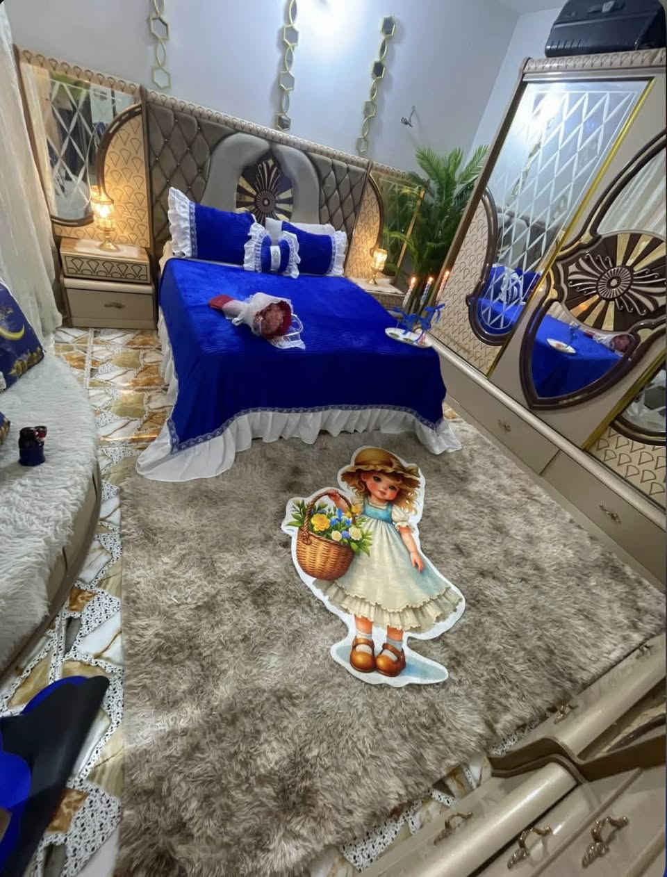 سلام عليكم غرفه تركيه ضخمة ١٠ قطع الخشب الاصلي الضهر كله بلوك نظيفه مابيها ضرر عنوان بغداد شعب سعرها 850 بيها مجال بسيط ***********
