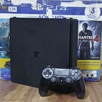 بليستيشن 4 سلم اونلاين 13.2 ‏ ‏كامل ملحقاته الاصلية مع الكارتون  ‏ ‏لو...