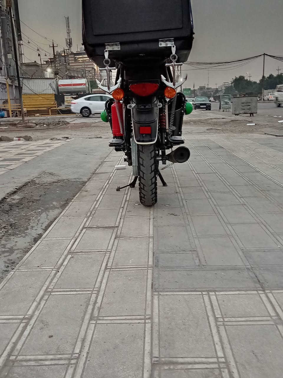 السلام عليكم شلون الشباب الطيبه موديل 23 جاهزه دراجه ما بيها اي نقص سعرها 2 وربع والشرايه يتدلل عنوان الدوره شارع 60؛؛؛***********
