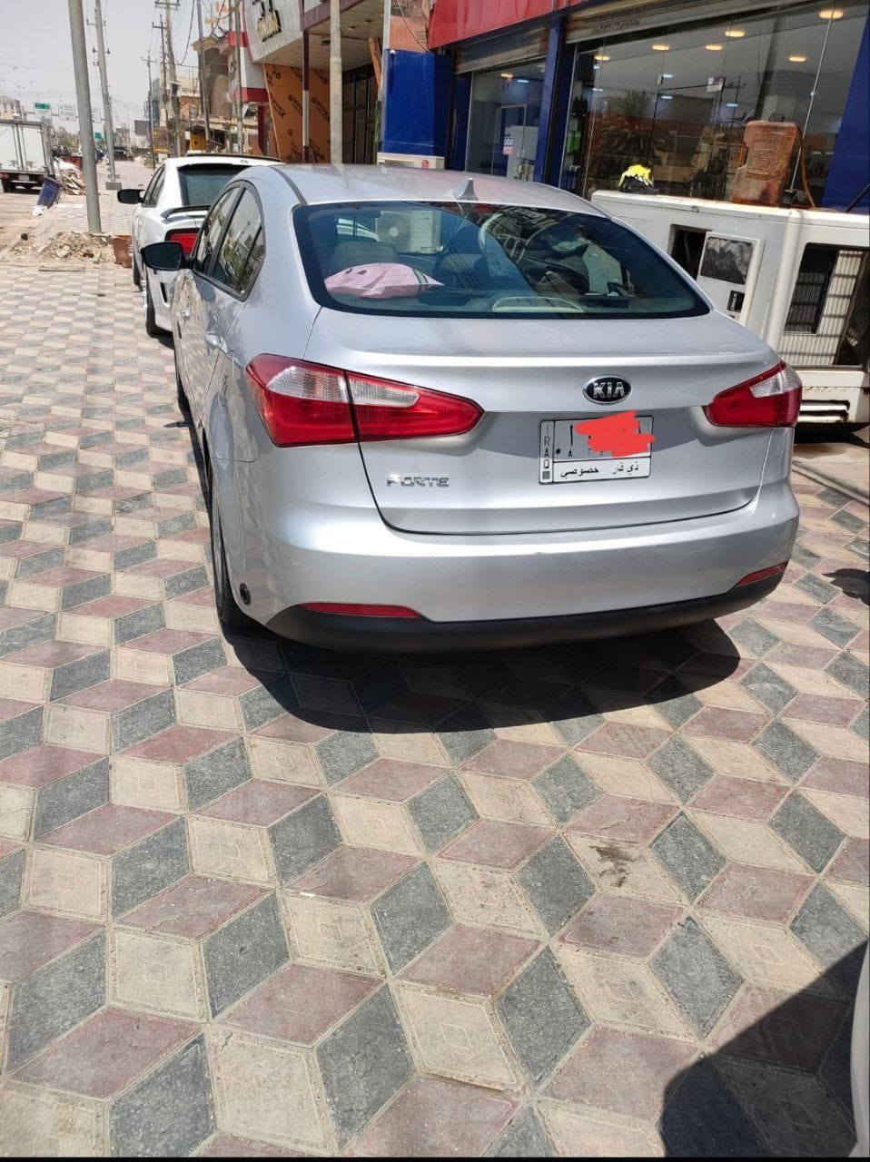 كيا فورتي 2015 وارد امريكي
محرك 2000 دوش
بيها منظومة غاز جاهزة
# تشتغل غاز وبنزين
نظام ايكو 
تحكم جهتين
ماشيه 100 قليلة الاستخدام
كير مكينه ما مفتوحات
تبريد جيد جدا
سياره جاهزة ما تخسر عليها شي
حادثها بامريكا خفيف جدا كما في الصور
السعر 125 وبيه مجال
  الرقم *********** وبي واتساب
مكان السيارة الناصرية مركز باقي التفاصيل اتصل

