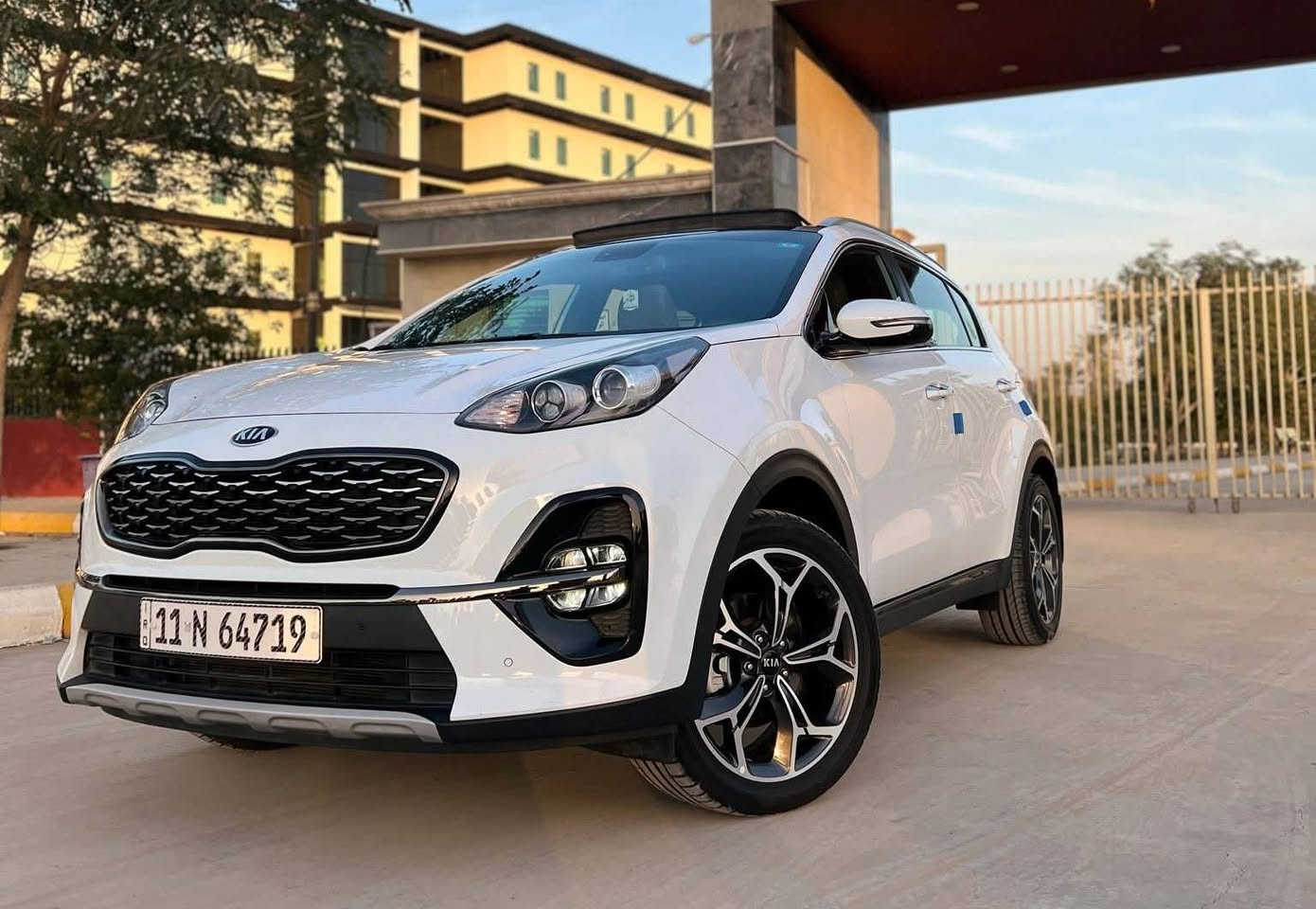 سبورتج 2021 جيتي لاين 
ماشية 40 الف حقيقي
فول مواصفات  1/1 اعلى فئة بالموصفات 
موصفاتها : ال GT 🔥
مكينة 2000 
بصمةتشغيل
بصمة عدد 2
وبصمة ابواب 
وبصمة صندوك
بانوراما
ترحيب عند الاقتراب
شاحن واير لس
مري شفط 
جنطه كهرباء 
لد نهاري  + بك لايت LED 
لايت ضباب
ويل كب 19
كشنات جلد + كهرباء السائق والصدر
مود درايف DRIVEMODE 3انضمه
ستيرن رياضي  حرف Dمختوم بجيتي
تحكم ستيرن فول مع تحكم بلوتوث
قطعتين تبريد امامي خلفي 
سايد بريك بصمة 
زراگه لايت
لايت اوتو
اريل نفكيشن
حساس امامي
حساس خلفي
نضام منحدرات
5 ويل مال جيتي
شفتات ستيرن
شاشة اعطال
تختم تاير كوري 
سيارة جديده بحاله الوكاله بلعافيه ع الياخذها 

مكان السيارة بغداد
رقم صاحب السيارة 
***********
*********** بي واتساب

السعر :: اطلبه بالتعليقات يصلك خاص 📩

#ادارة_الصفحه ⚡

ملاحظه / 🔴
مدير الصفحه غير مسؤول عن بيع وشراء واصوليات السياره نحن صفحه لعرض السيارات فقط.
