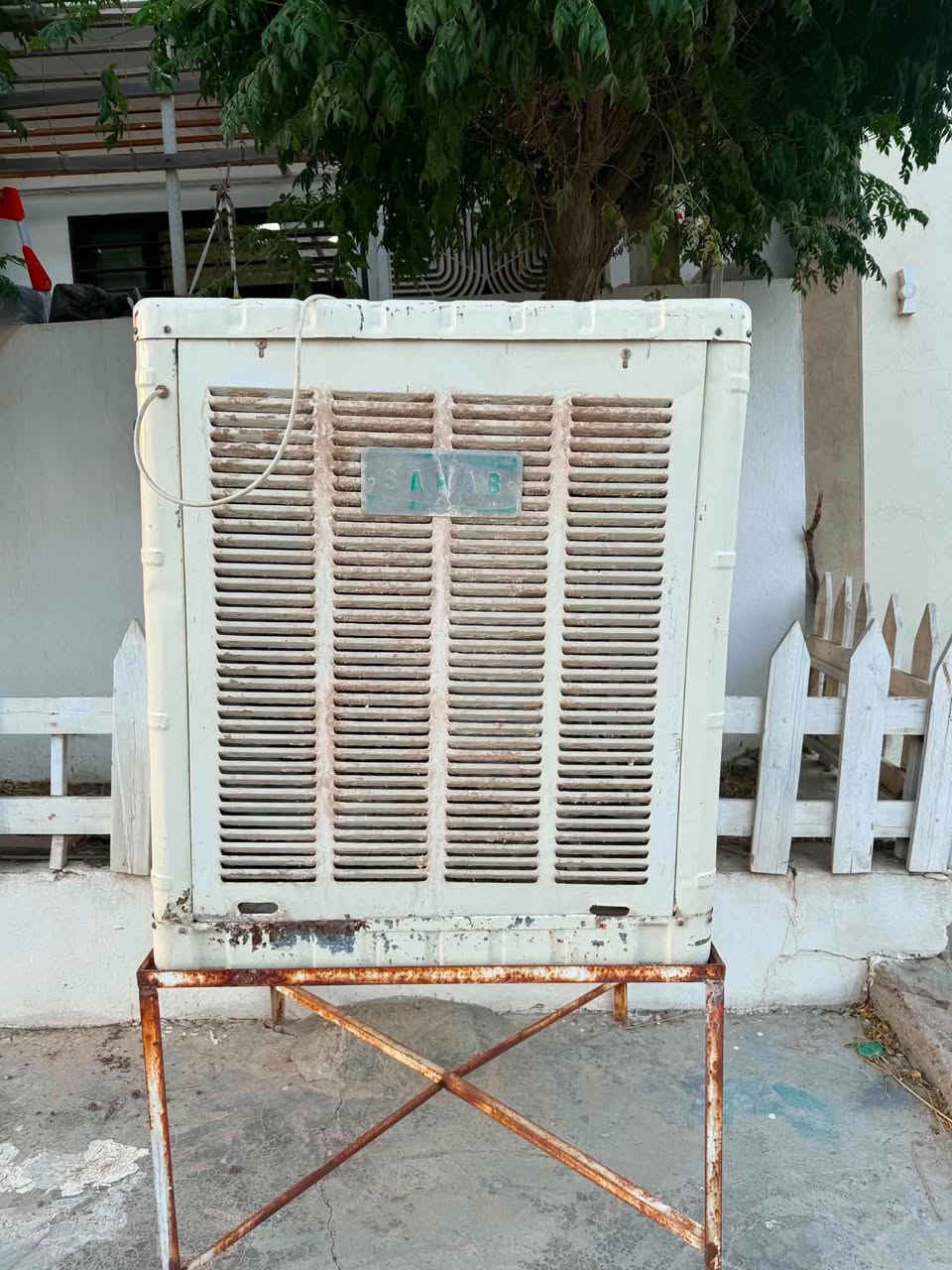 مووبەریدەی 4نیو بۆ فرۆشتن بی عەیبە بەشەرتی 24 سەعات دوو کونی بچوکی تیایە بە چەسپیک ئەتوانی چاکی بکەیت 
لە سلیمانیم 
سعری 90 هەزار و مەجالیکی کەم 
*********** السليمانية, العراق
