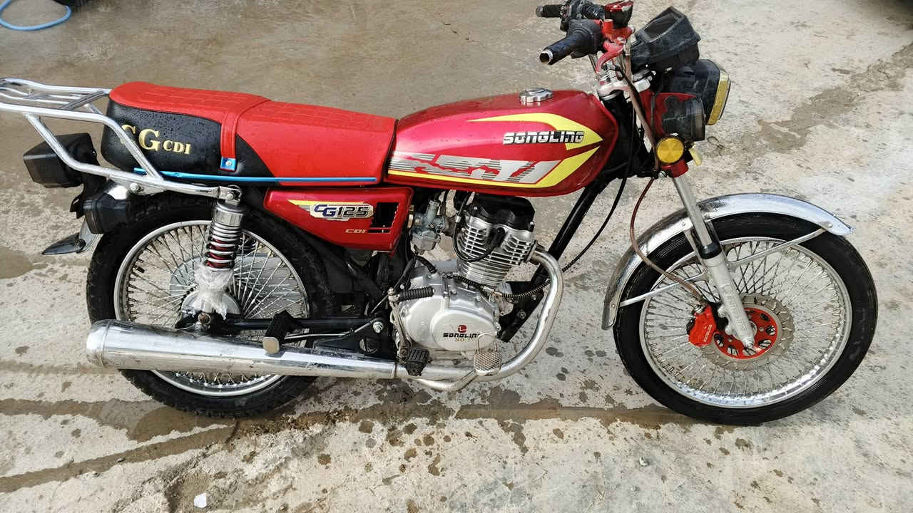 ماطور موديل 24 محرك ما مفتوح لا صرف ولا بخار ماكينه شرط ناعم اي اب ما بيه كركوك حي بدر السعر 450.  ***********
