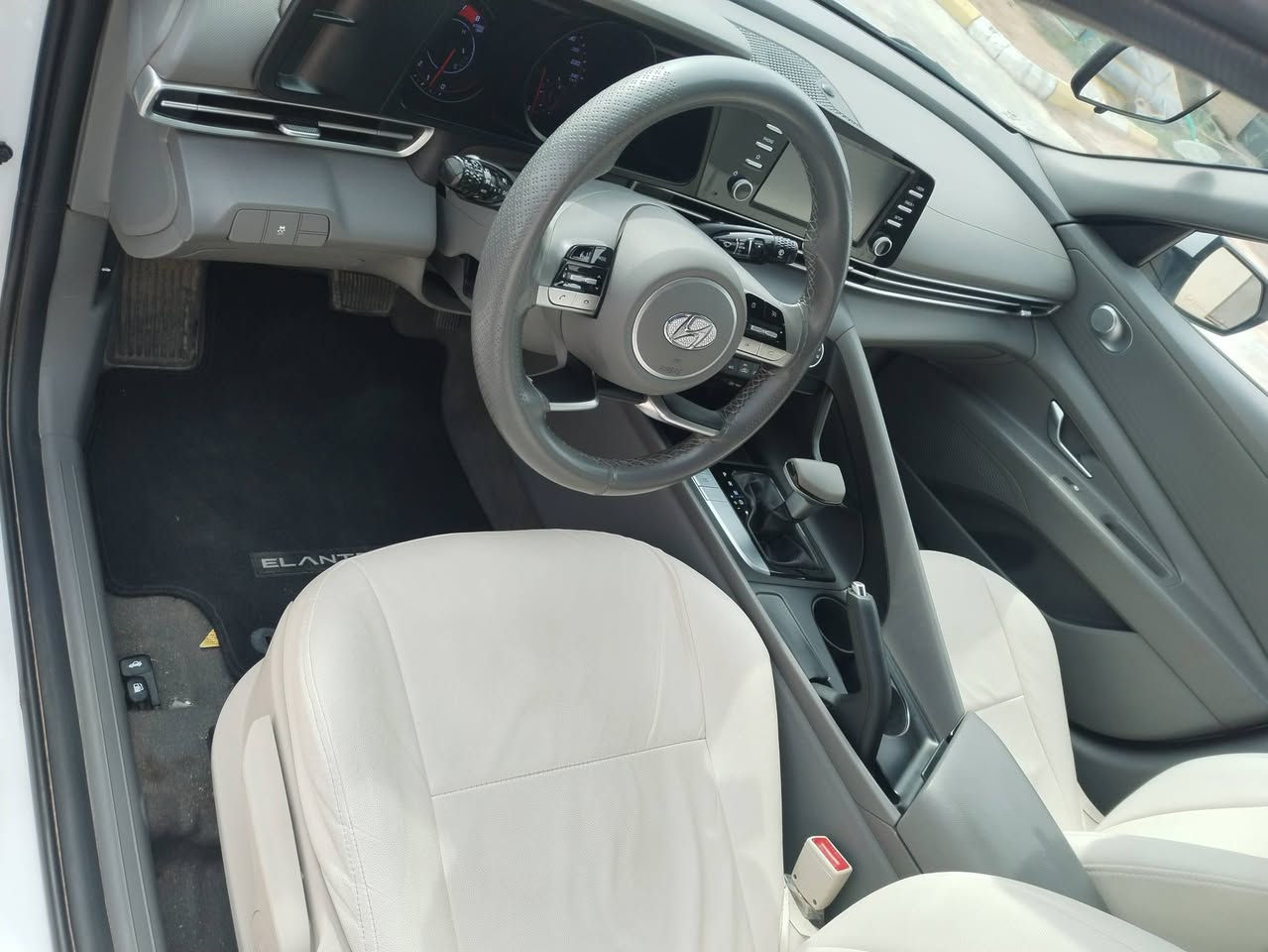 سلام عليكم انتر 2023 خليجي ماشيه 55 الف كير محرك  جديده محرك 1600 دوش مكفوله كير اي تي  سياره من الفتح وتبديل  بيه فقط نص قبق جنطه صبغ والباقي كفاله  عل وضعه شركه رقم مثنى معوقين  سياره جديده بمعنى الكلمة برغي مانقص
مواصفات
تحكم ستيرن جهتين
ويل كب خمس
ريموت
حساسات
تبريد قطعتين
داخل لونين
بلاجكتور
إنضم قياده

سعره سياره 156 وبيه مجال بسيط ال شراي مكان سماوه اي استفسار اتصال مكلف بل نشر  *********** المو شراي لا يكسر بحلال العالم بيع نقد فقط
