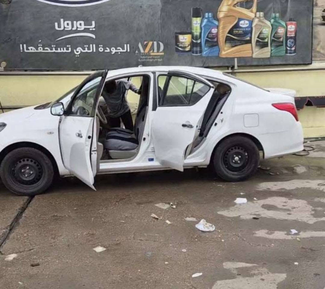 نيسان سني هندي ٢٠٢١ بليته زركه ماشيه ٥٩ ألف سبير منازل على وضع شركة مدوشمه عام سونار موجود لاضربه ولا تبديل ولا صبغ تخم إطارات جديد رقم بغداد انكليزي بسمي سياره نظيفه جدا استخدام شخصي عارضها ( سعر ١١٠) وبيها مجال بسيط هاتف *********** المشتل.
