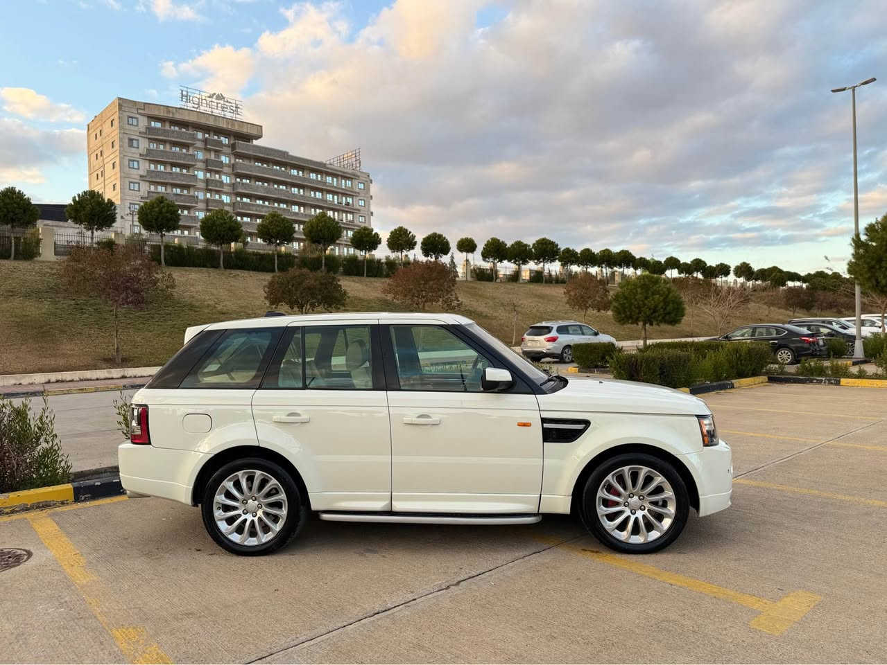 ئادمین💚 شوین سلێمانی نرخ ١١٩$
رانج  سبۆرت لوک لوکە ١٧٠ هەزار حەقیقی روشتوە بەشەرتی فەحسی  کۆم بیتەر بی بۆیاخ بی سارد بی جال و شخوتی نیە راقام سلیمانی سەناوەی بە ناو خۆماوەیە هەموو شتیکی تازایا تا ٢٠٣٠    مودیل ٢٠٠٨   پیشی کراوە بە ٢٠١٣  دوو جاملخ بیش بویاخە کە کراوە بە  ١٣ 
سۆبەرجارج  ماکینە و گێڕ لوک لوکی لەسەرە
هەموو گیانی لەسەر دقی شەریکە ماوەتەوە  
کامل لیت و ناوە کراوە بە لیت رۆزرایز 
داعامی بو داعامی بەشەرت  هیج ماسروفیکی تیە نیە و مال دوستە
موشتەری تیل کە *********** السليمانية, العراق
