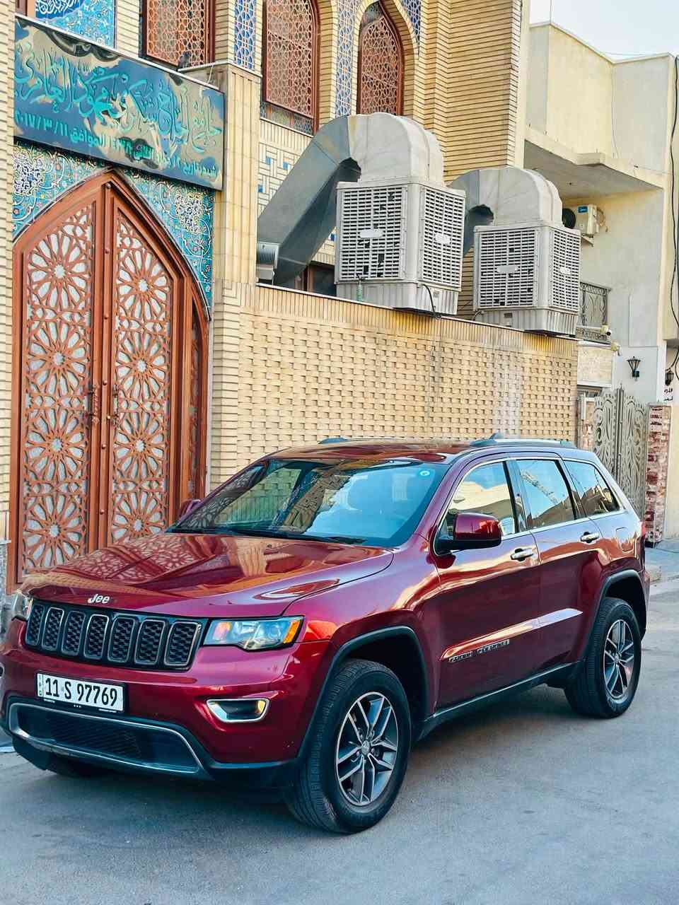 السلام عليكم السعر 148
جيب 2018 لمتدد فول عده فتحه 
حادثه طخطخات ابيع عام سياره لغد شاصي كير مكينه حداديه كفاله عامه وكفاله بغداد بسمي هزه وسنويه جديدة 
موصفات
كشنات جلد 
فور ويل 
تدفئه كشنات وستيرن
كامرا دواره خلفيه 
خزن ميموري
دبل كشن كهرباء
***********

