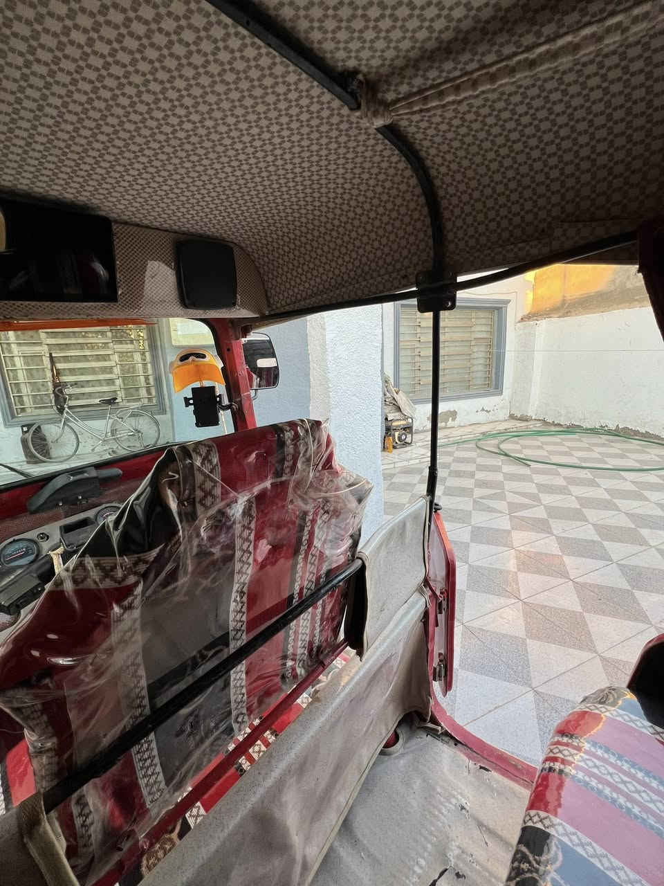 تكتك 2017 مرقمه باسمي تحويل ثاني يوم مجفته تجفيت شركة وخير من الله لا تنقيص ولا تبخير تاخذهه كبل للشارع مابيهه نقص للأستفسار على هذا الرقم***********
مكاني ذي قار قضاء النصر
