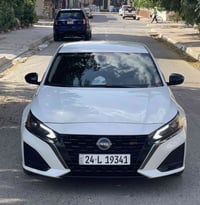 نيسان التيما 2023 فئة SR سياره كامل مواصفات بدون سلايد  سياره جديده حي...