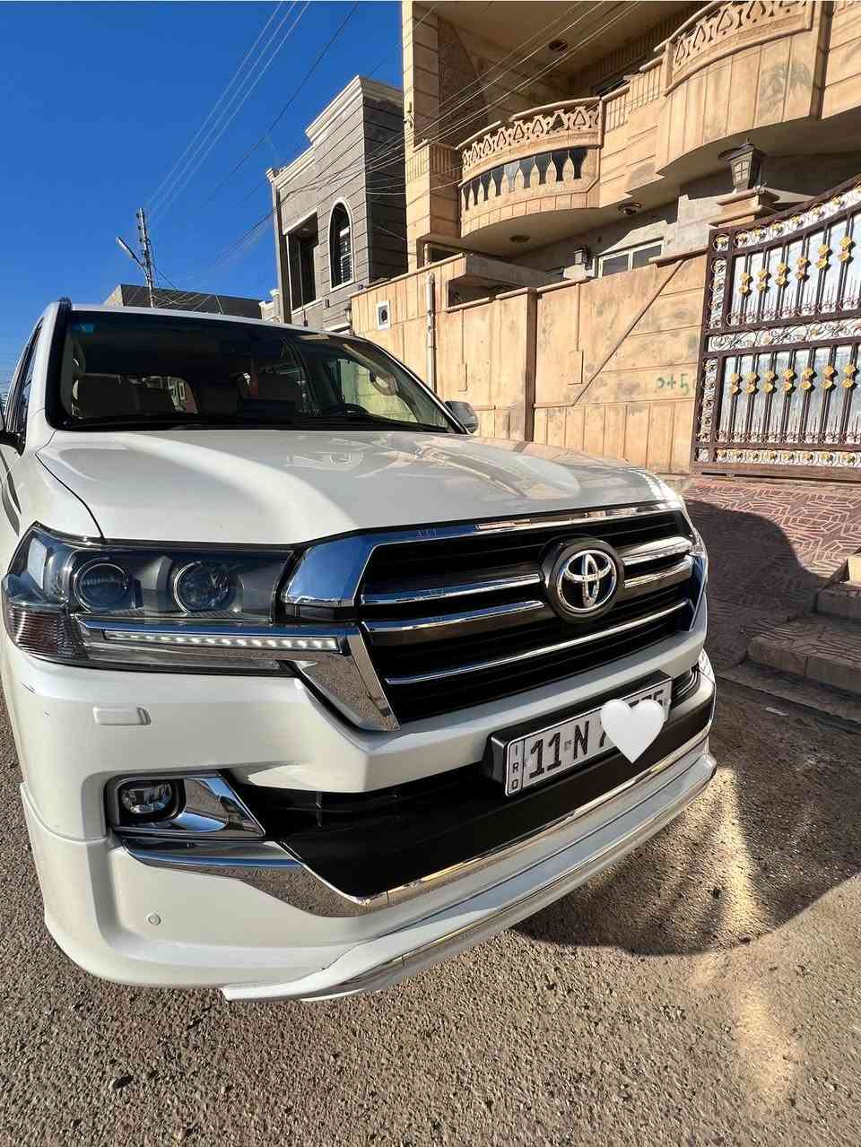 السلام عليكم
تيوتا لاندكروزر ٢٠٢٠ للبيع GXR ماشيه63 الف

فول مواصفات شركه SAS كشنات كهرباء تحكم ستيرن جهتين كيجات لكزز محرك سته سلندر مكفوله كفاله عامه من ضربه وصبغ ورصعه وبارد وتبديل من كلشي سياره جديده وغرفته نظيفه جداً سياره حلوه واحله من الصور  بعده ع وضع الشركه سعره 635 وبيه مجال حك جيه مكان الانبار الرمادي 

تواصل ***********
