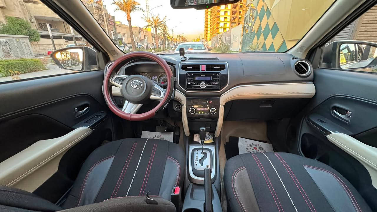 راش TOYOTA
موديل 2020
المواصفات: خليجي شركة SAS 
بدون صبغ فقط الدعامية الامامية بيهة شخوط قليلة 
تحكم استيرن
نظام اقتصادي الوقود ECO
نظام مانع انزلاق ABS
نظام الثبات الإلكتروني ESP
كير اوتوماتيك
دشبول خياط
داخل لونين
تبريد خلفي منفصل
ترايش نيكل
حساس خلفي
كاميرا خلفية
اشارة بالمري
لد نهاري
لايت زنون(عالي+ناصي) LED
بك لايت LED
بك لايت ضبابي
خمسة ويل كب
ويل 17
رقم بغداد بسمي
محرك 1500
‏BLUETOOTH 
‏ السعر المطلوب 153 مكاني بغداد العامرية . *********** السيارة بأسمي والرقم جديد
