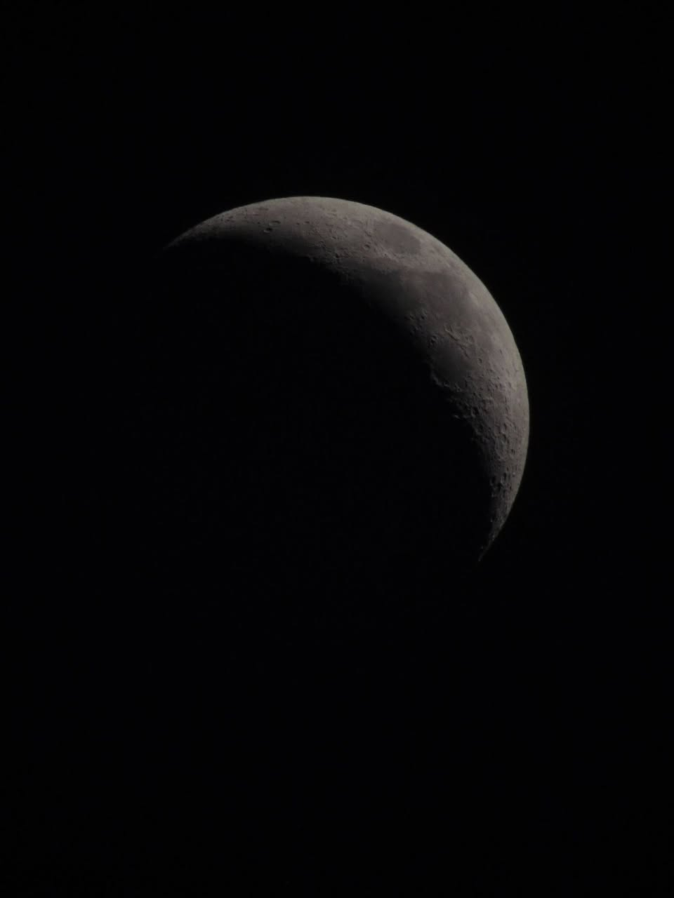 للبيع ب 195,000 فقط
كاميرا canon sx530hsنظافة 100%بدون اي خدوش او ضرر
المواصفات/
16MP
zomm 50x optical (حقيقي) لحد 200x digitalرقمي
(24-1200mm)
سنسر cmos وليس ccd
معالج صور +DIGIC 4
امكانية الربط بمنفذ hdmi
فلاش 
اكثر من 11 وضع تصوير
ملحقات كاملة غطاء للعدسة+ رام16+شاحنة وبطارية+ حزام تعليق
*********** واتساب او اتصال
