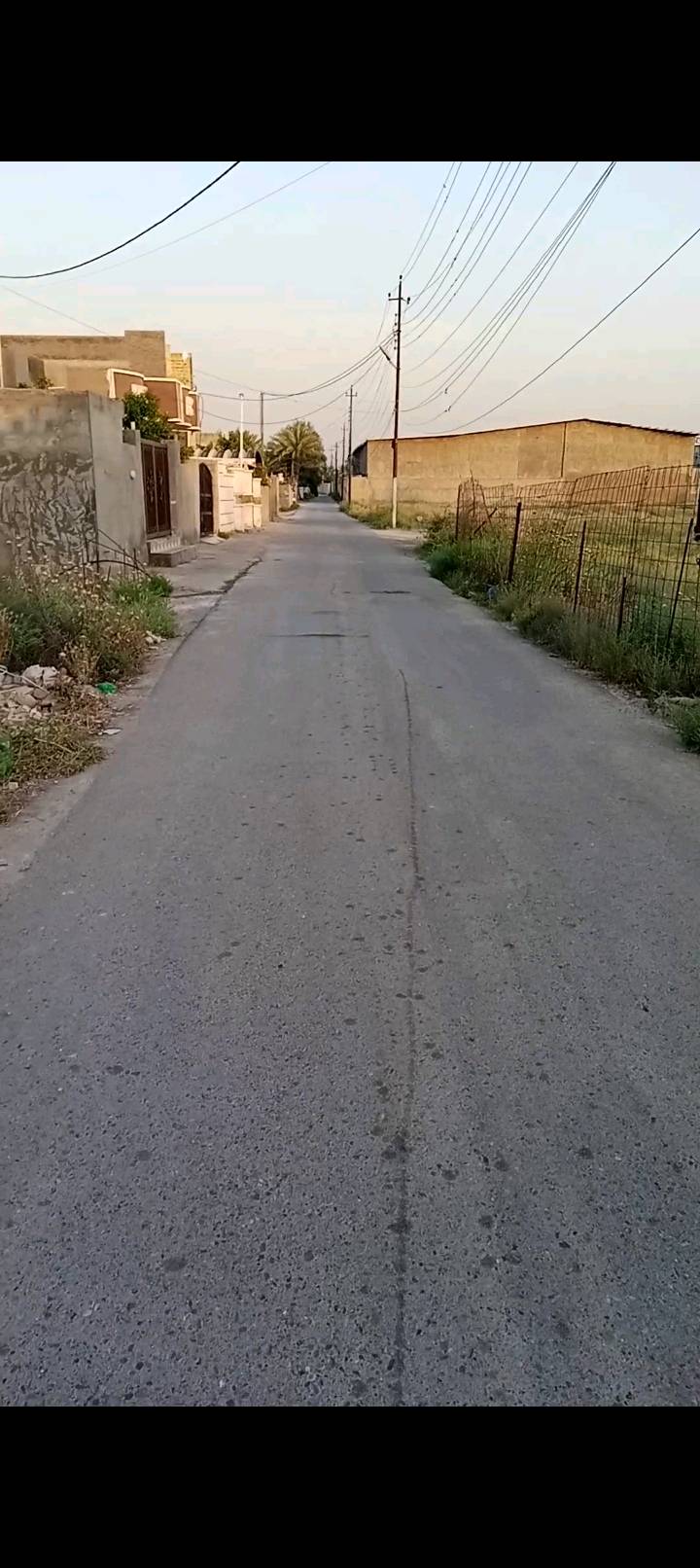 نص دونم للبيع الدوره هور رجب قرب الشارع الرئيسي كامل خدمات ماء كهرباء تبليط نت مولد ذهبي بسمي مباشر طابو زراعي سند25
سعر160بي مجال ستفسار ***********