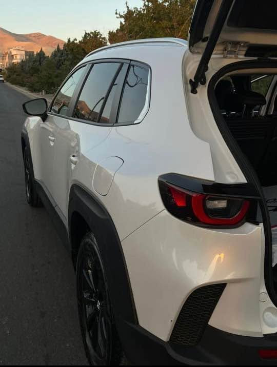 سلاوی خواتان لیبی
مازدای cx5 مۆدیل ٢٠٢٤ سەلیکت بەس سلایت نیە سنوق جەک بەسمە شخال حاسە رادار شاشە کامیرا زۆر مواسافاتی تر رەقەم کاتیە جاری کاتی نەشکاوە یەک پەلای سنوق بی ئیرباک وەک کلێن وایە
نرخ.١٨٥مەعامەلەیکی برایەنە
ناونیشان.سلیمانی
ژم.*********** السليمانية, العراق
