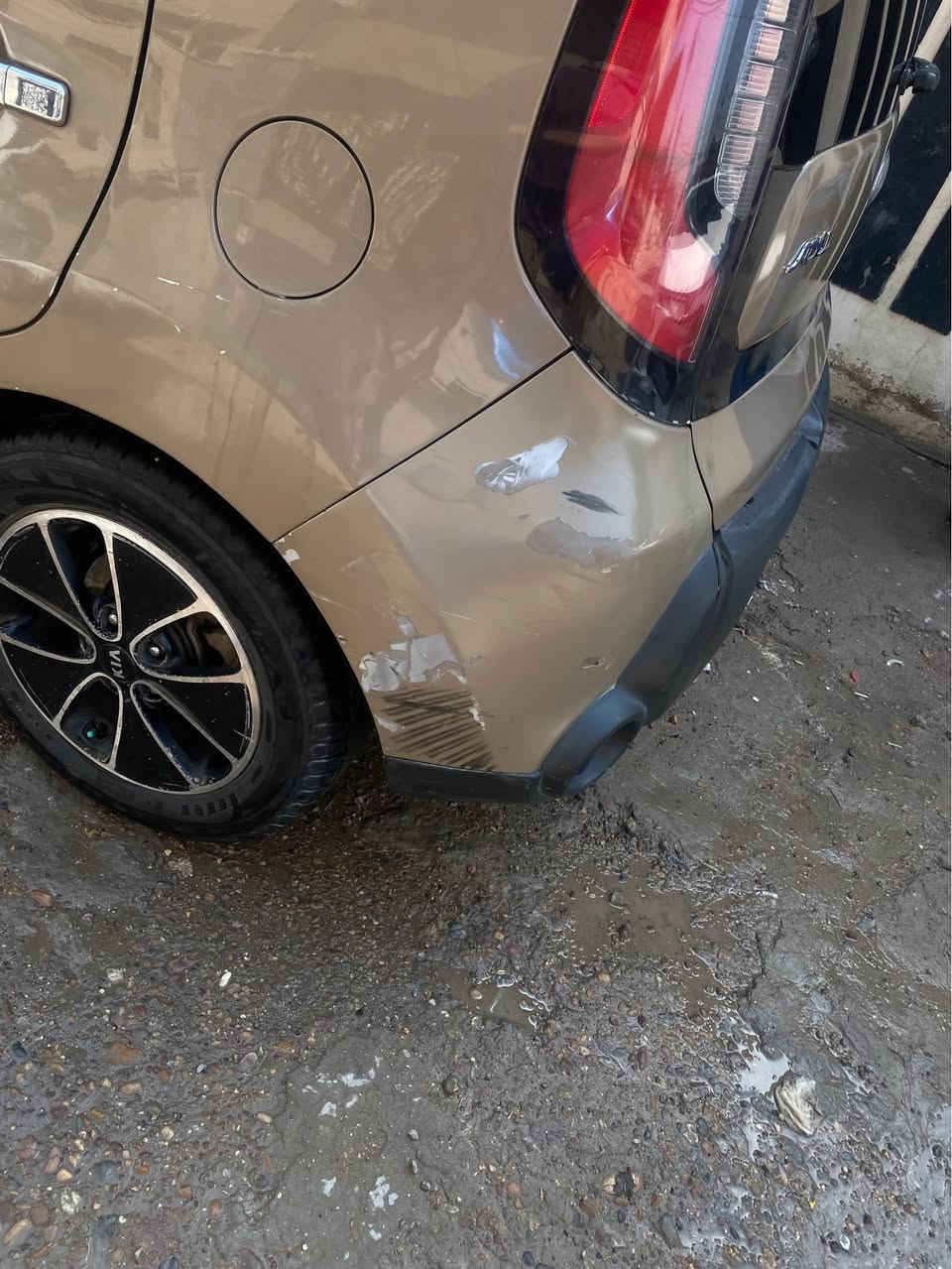 ***********صول 2014 محرك ٢٠٠٠ كير محرك مكفول 
 الضرر. بنيد مفتوح  ع الجامة وشوي لايح من القمارة  
وبابين وجاملغ بغداد, العراق
