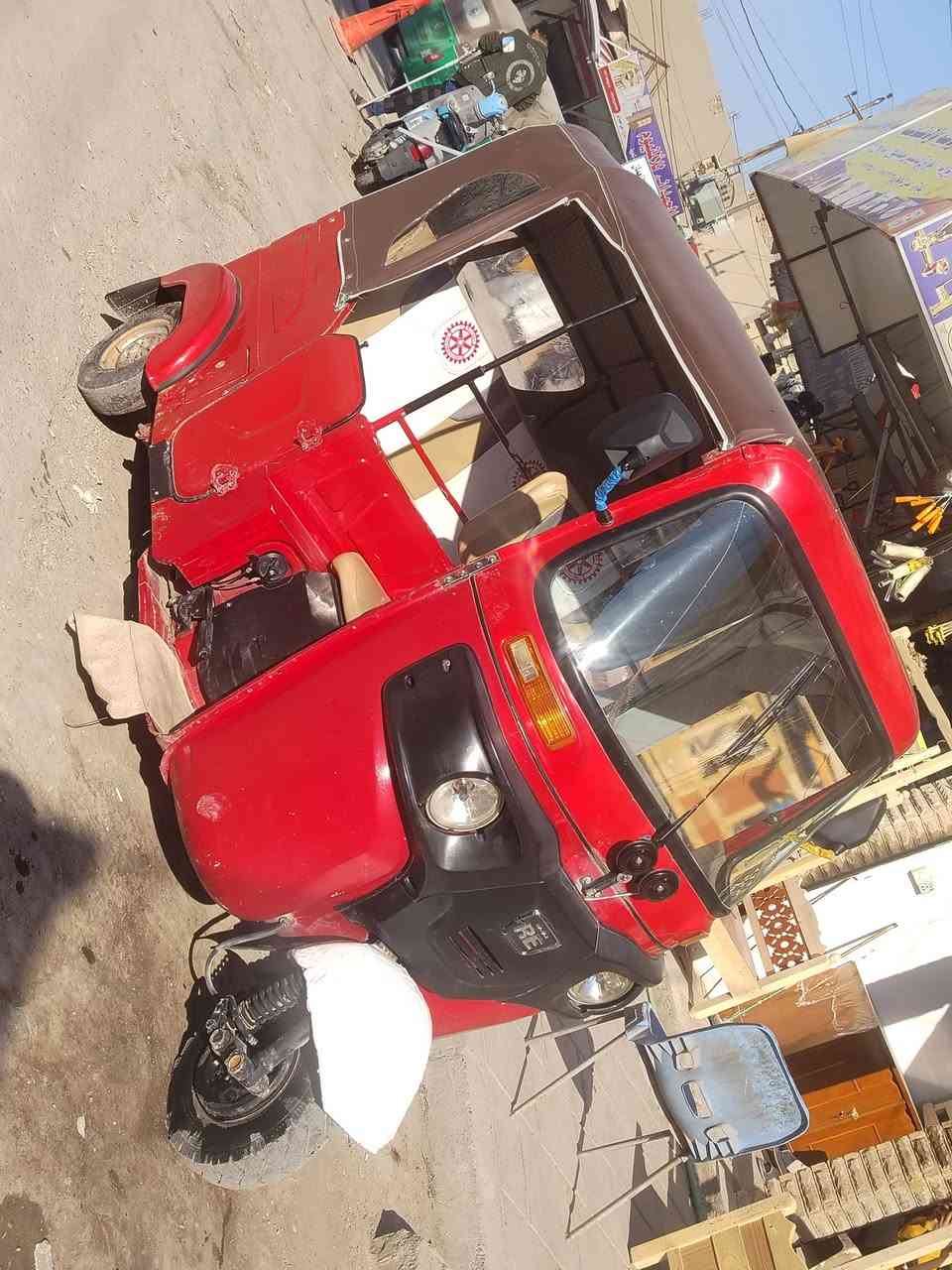 السلام عليكم تكتك باجاج احمر موديل 2022 رقم بغداد 
***********
8مليون وبيه مجال قليل
