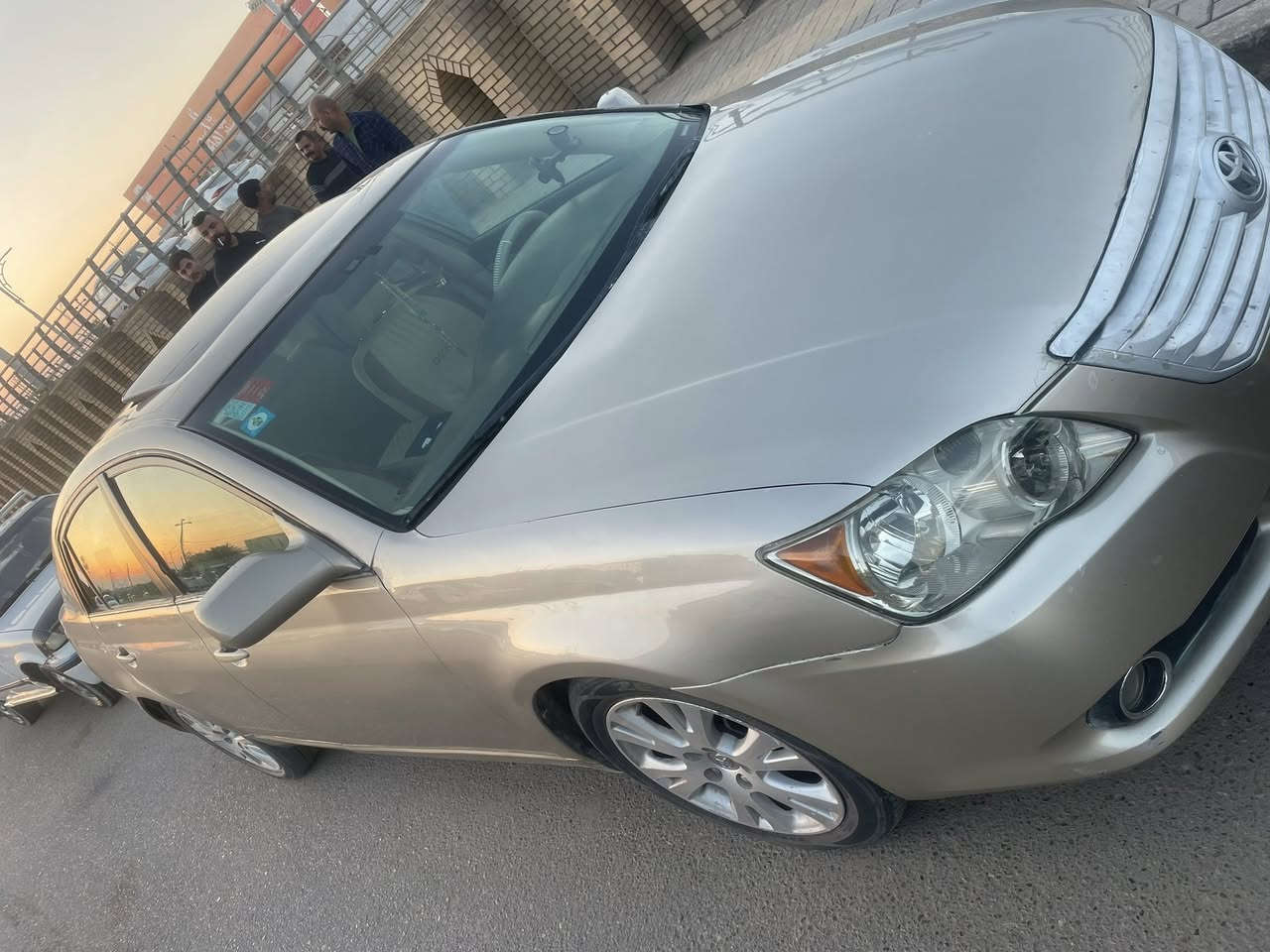 افيلون 2008 وارد أمريكي 
فول عدى البصمه 
كير محرك مكفولات تبريد 
مصبوغه عام حادثها الصندوگ 
رقم بغداد الجديد بأسمي هزه سنويه جديد 
مكاني بغداد ابو غريب 
***********💙
السعر85 وبي مجال
