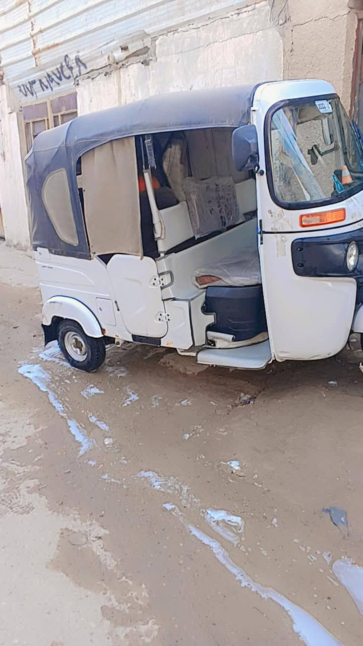 السلام عليكم تكتك اللبيع موديل 2022 شهر 11 تكتك رقم وسنويه خير من الله المكينه سبانه ماطابتلهه مكفوله الكشر هاذا كدامك مكان بغداد مدينه الصدر الاتصال *********** متواجد على الواتساب
