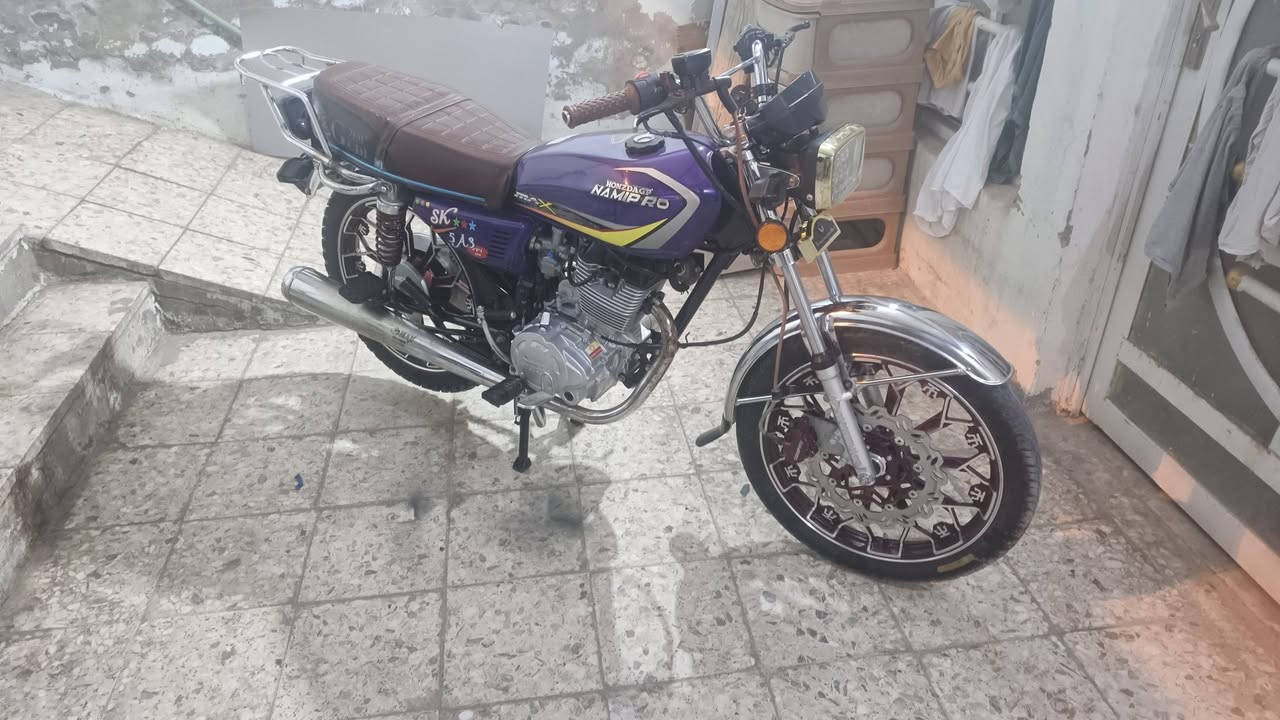 السلام عليكم اخوتي دراجه سيفان اوراق سكنر للبيع مكاني نجف حي الانصار دراجه جاهزه رقمي *********** السعر 750 وبيه مجال مديل 25
