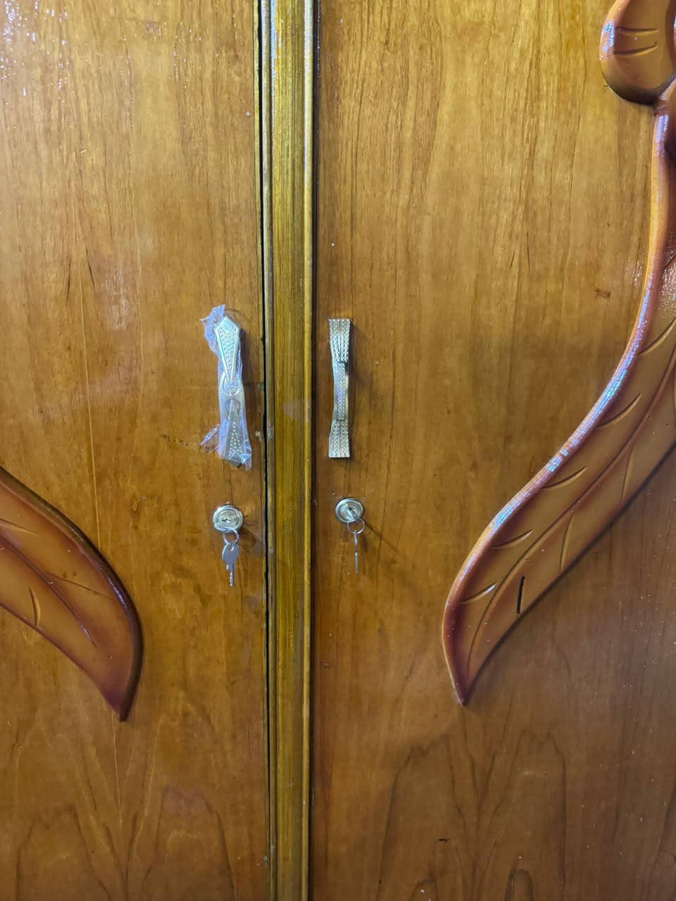 الحجز خاص اكو توصيل♥️🍁🥀
كنتور تزكام ٥ ملم 
٥ باب للبيع مستخدم نظيف 
سعر 225 توصيل بغداد بكروه عنوان الأمين الثانيه للحجز والاستفسار وات ساب ***********
